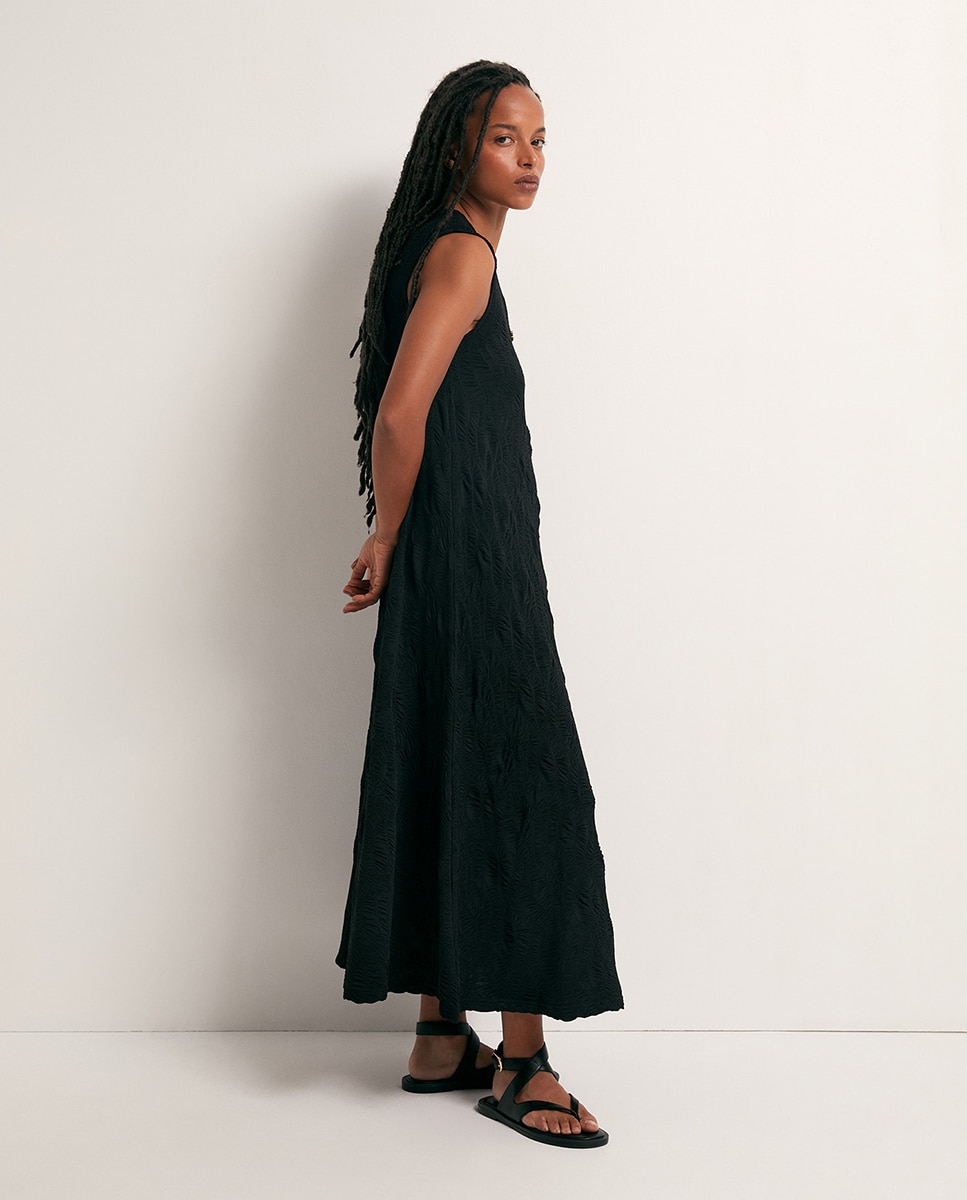 Vestido com Estrutura e Peça Preto-4
