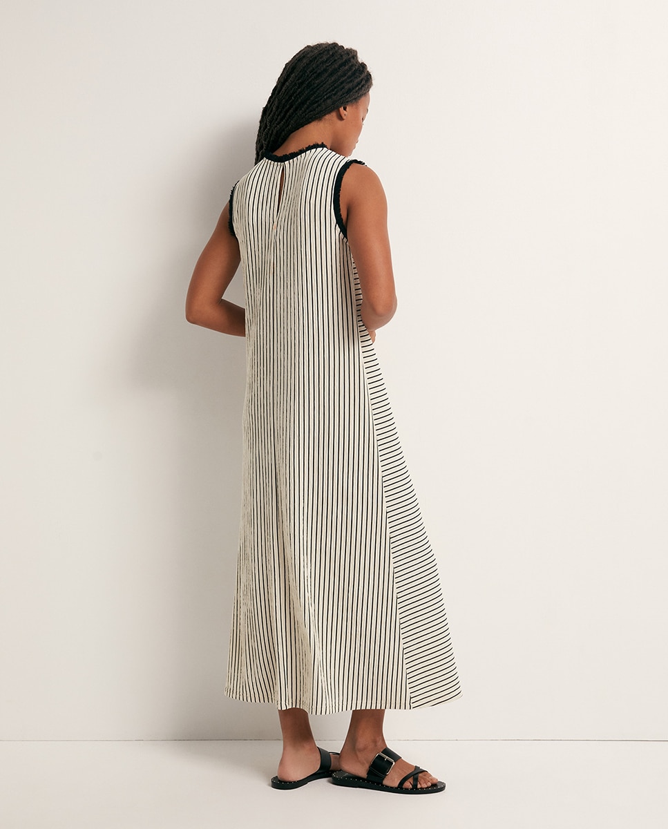 Vestido com Estrutura e Franjas Branco-5