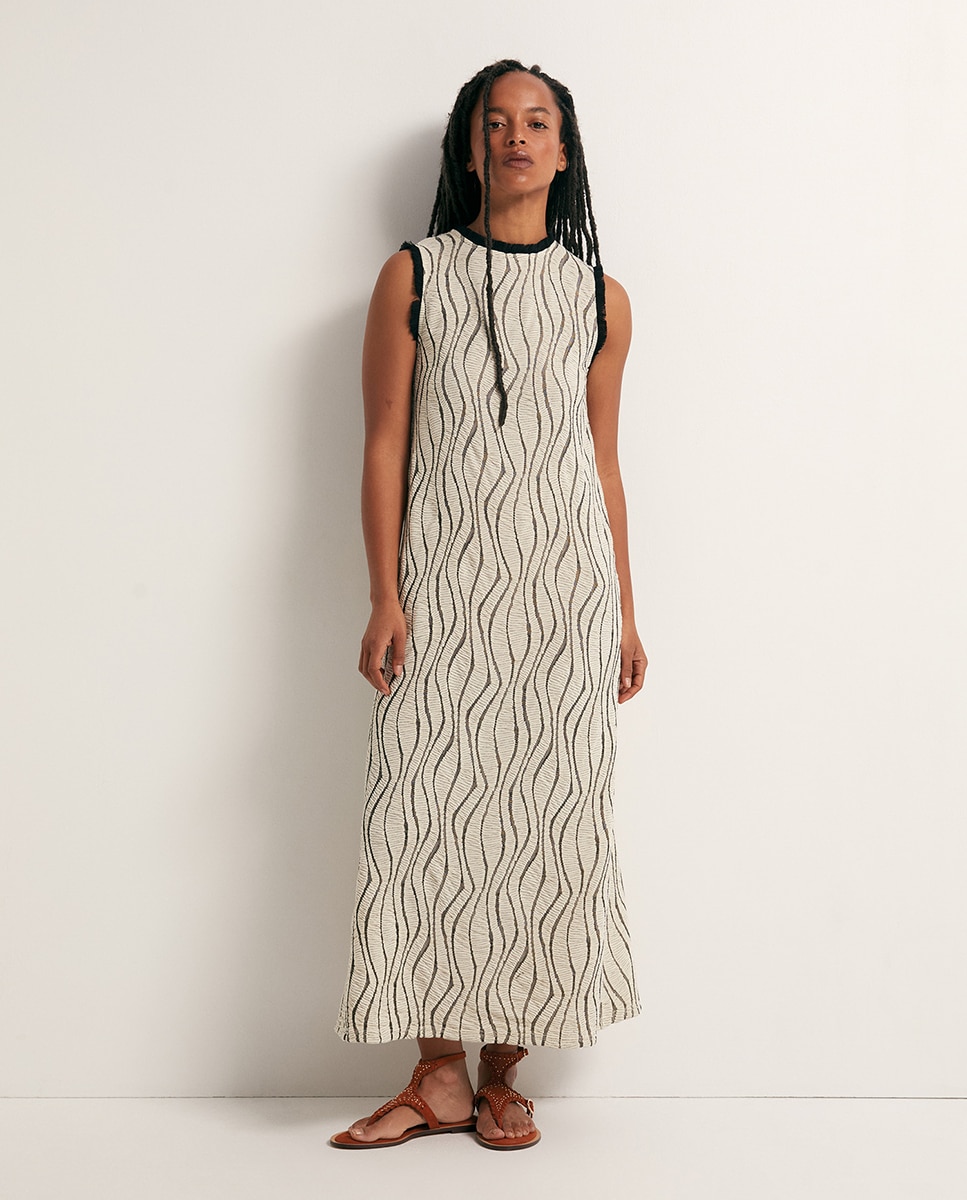 Imagem 0 de Vestido com Estrutura e Franjas