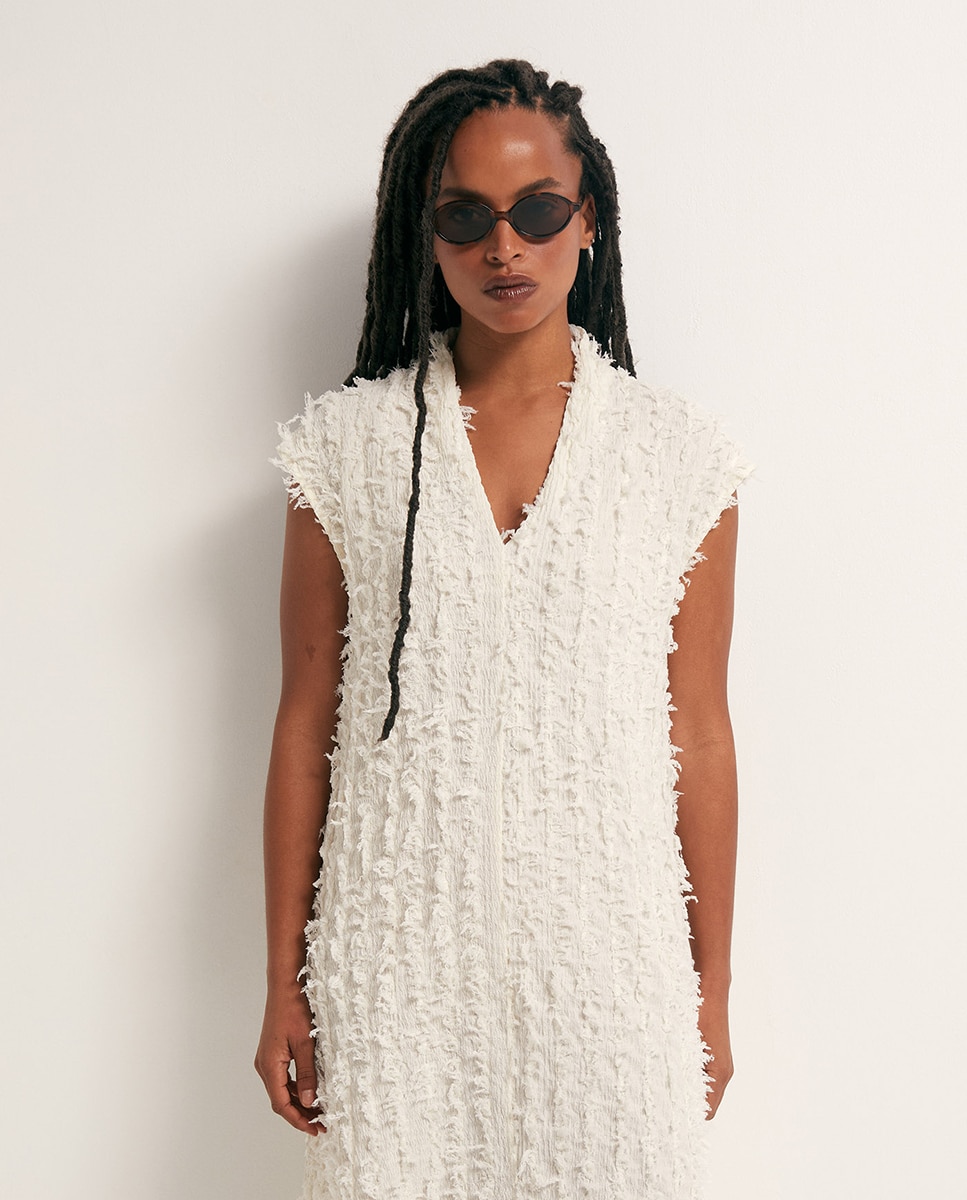Vestido com Estrutura e Franjas Cru-2