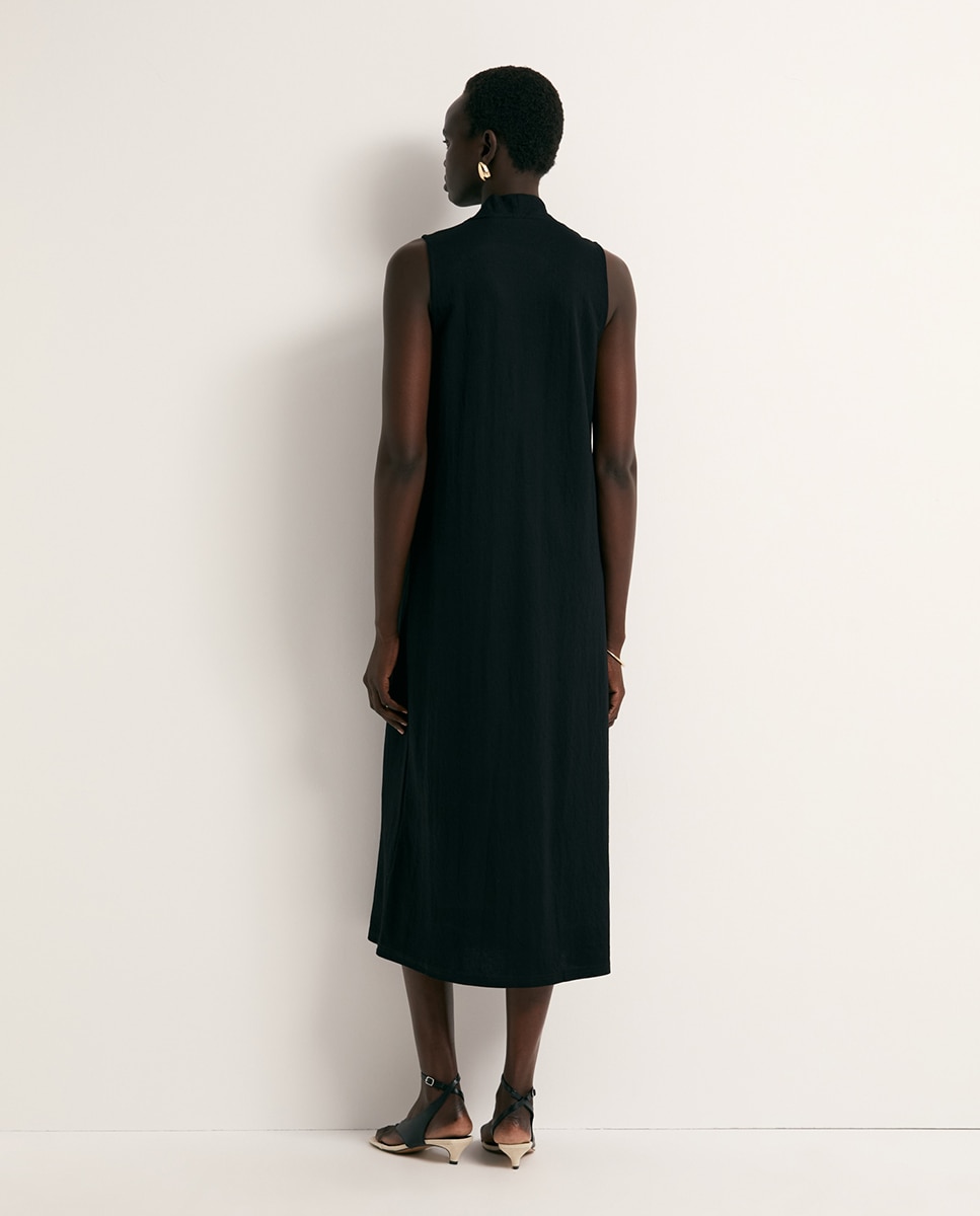 Vestido de Linho Bordado Preto-5