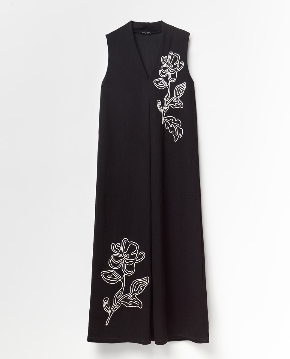 Vestido de Linho Bordado Preto-6