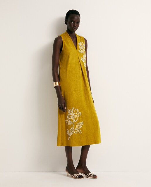 Imagen 0 de Vestido lino bordado