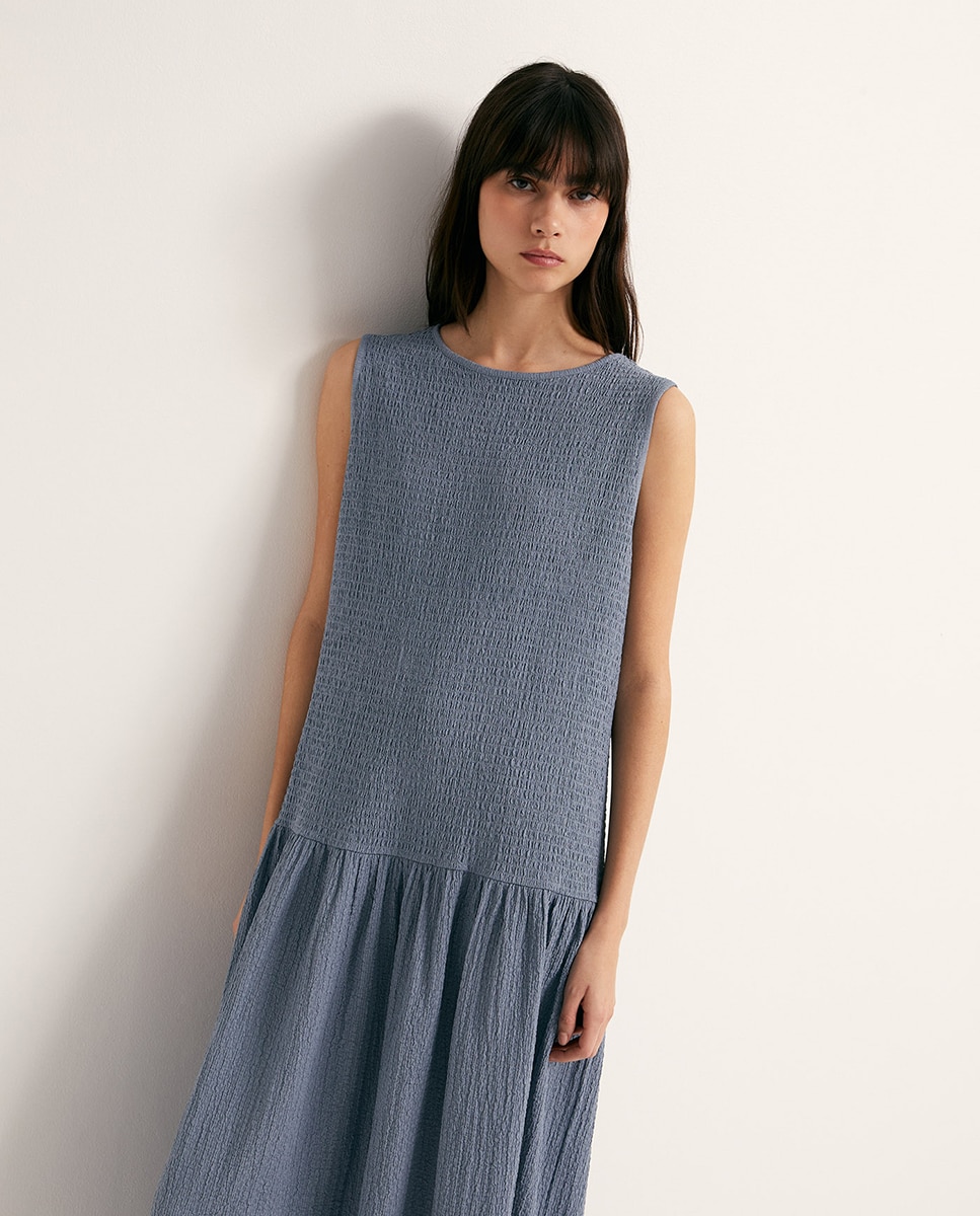 Vestido com Franzido e Estrutura Azul-2