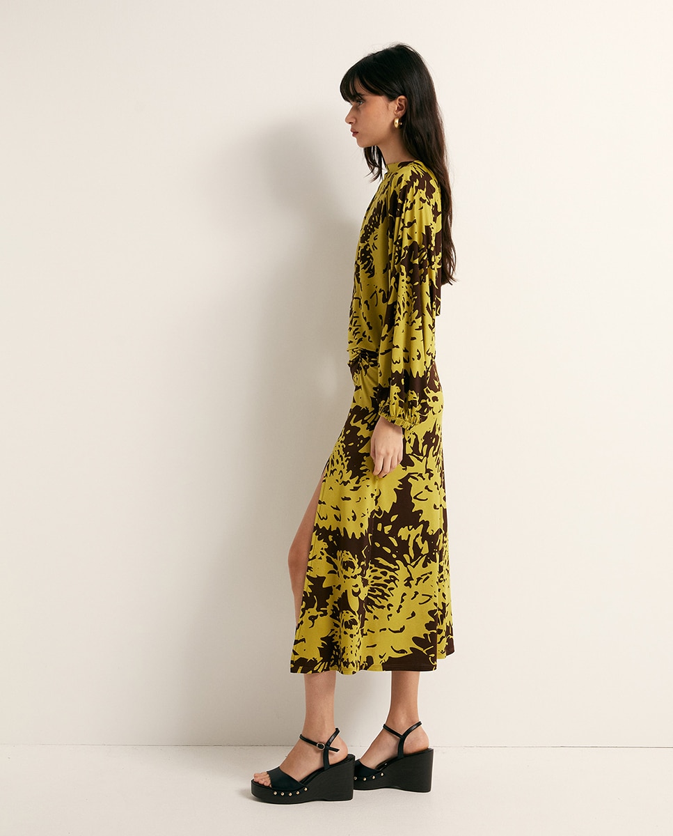 Vestido com Capa Amarelo-4