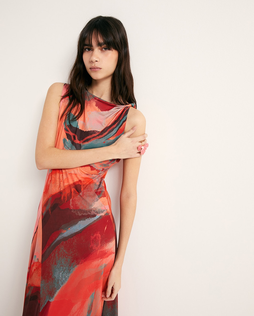 Vestido com Roda em Poliamida Vermelho-3