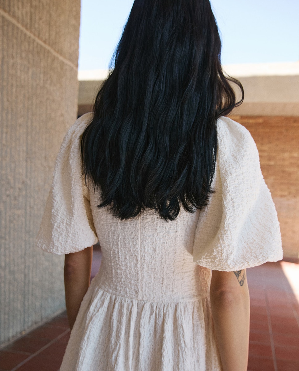 Vestido com Efeito Enrugado Cru-4