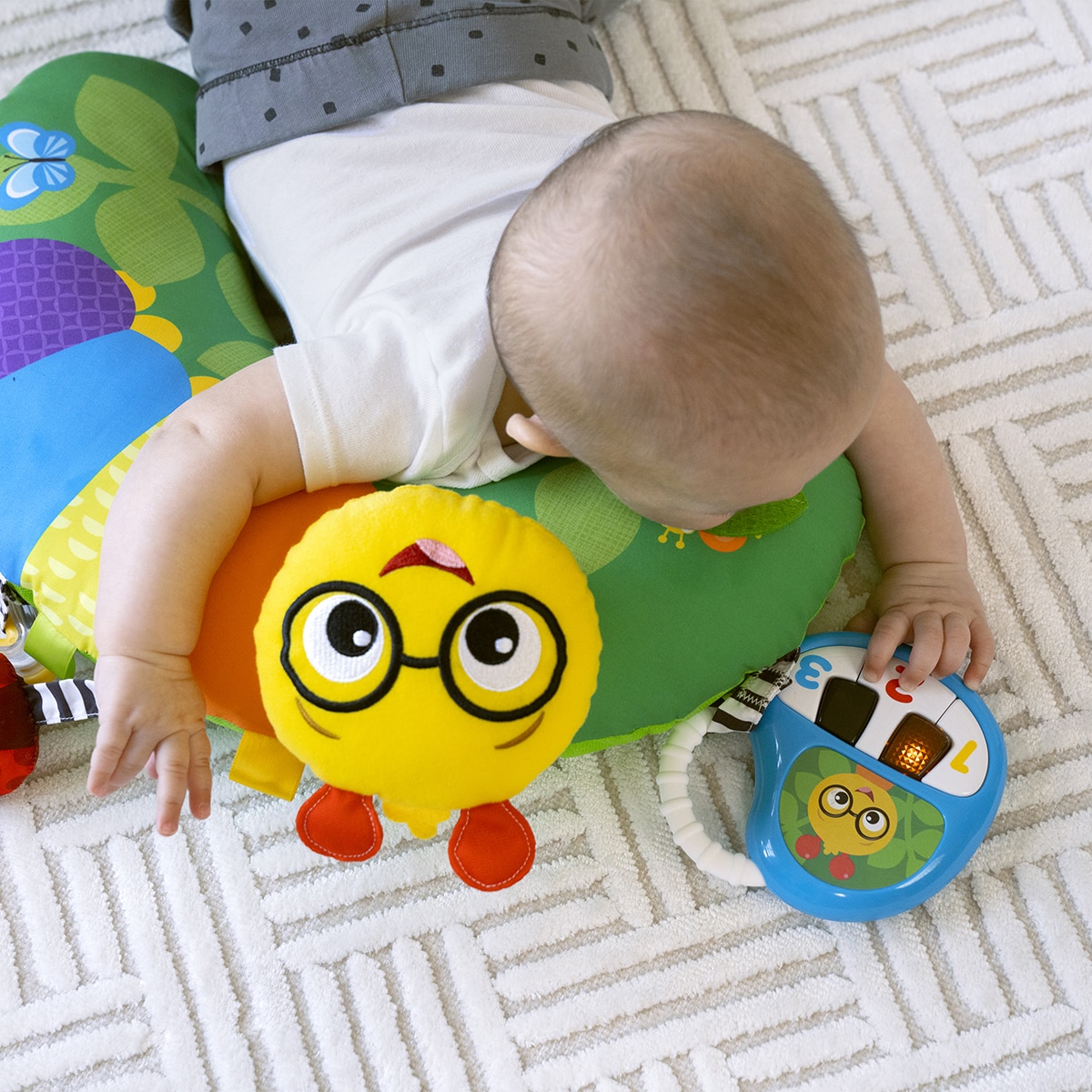 Cojín de actividades Cal-a-Pillow Baby Einstein 18