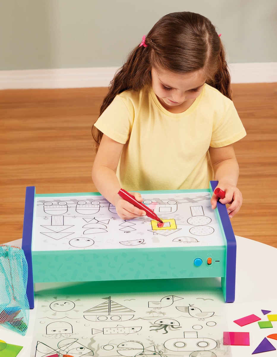 Caja de actividades con luz Battat 5