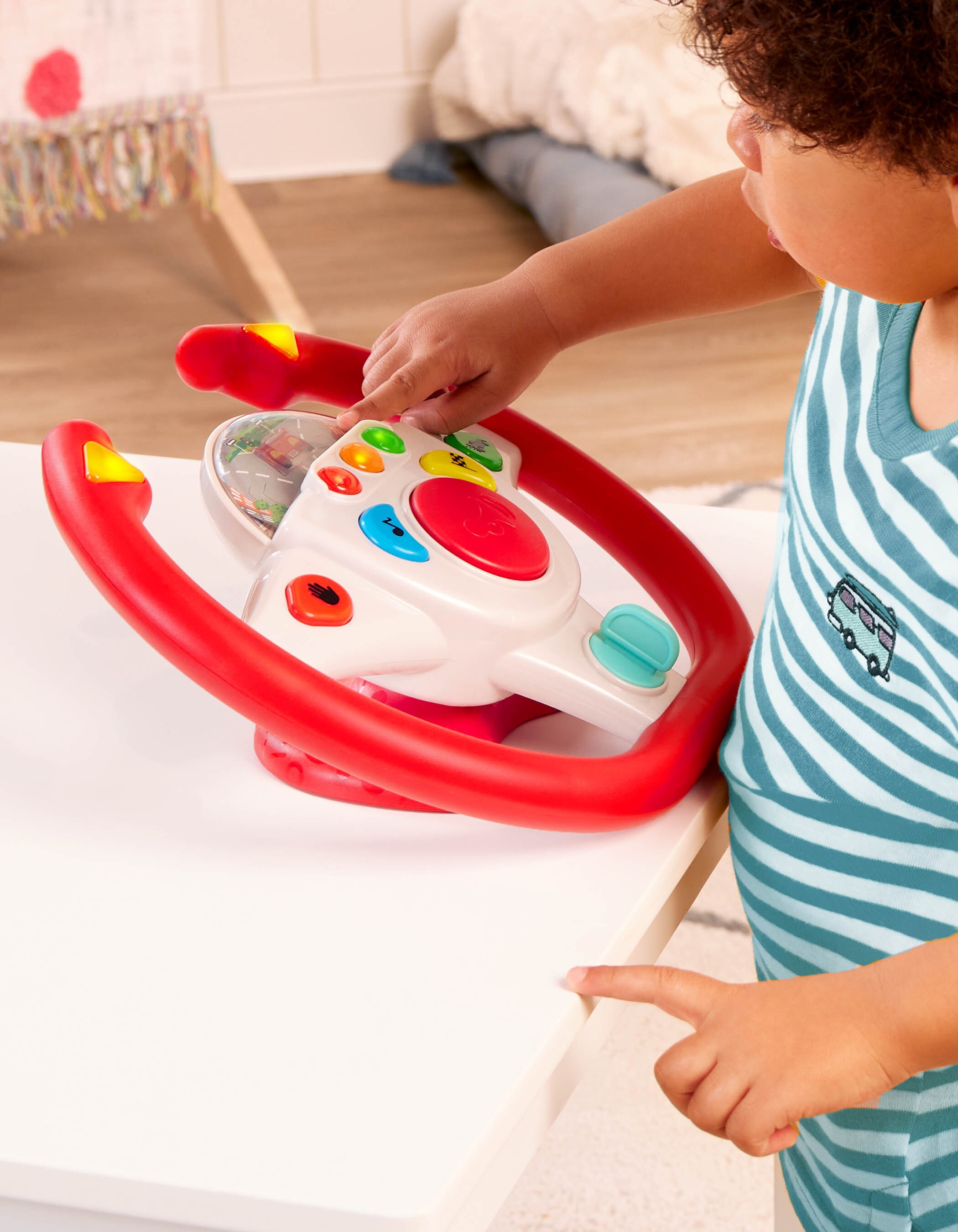 Volante interactivo con luces y sonidos Battat 3
