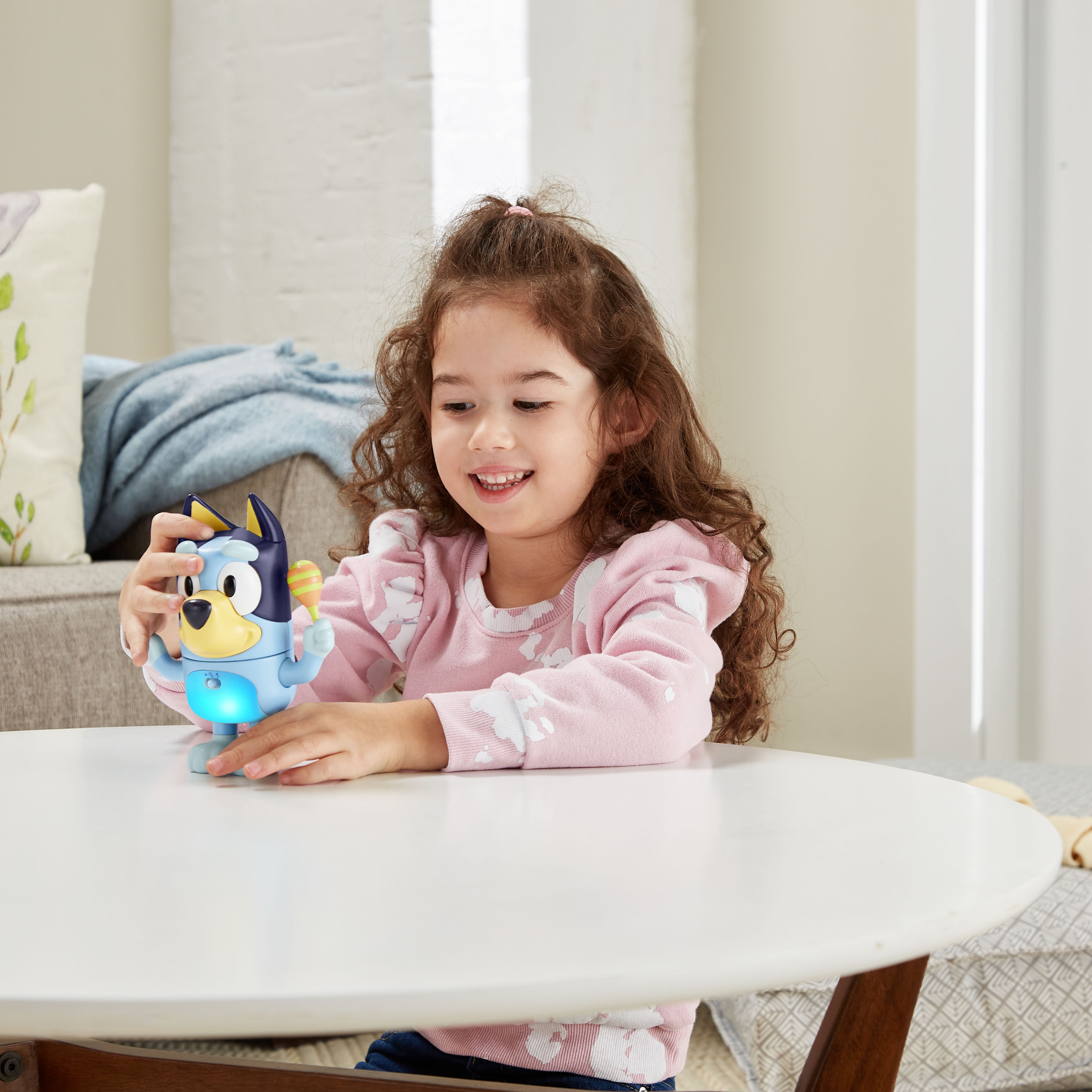 Figura interativa Bluey ¡Muévete con Bluey! Vtech 7