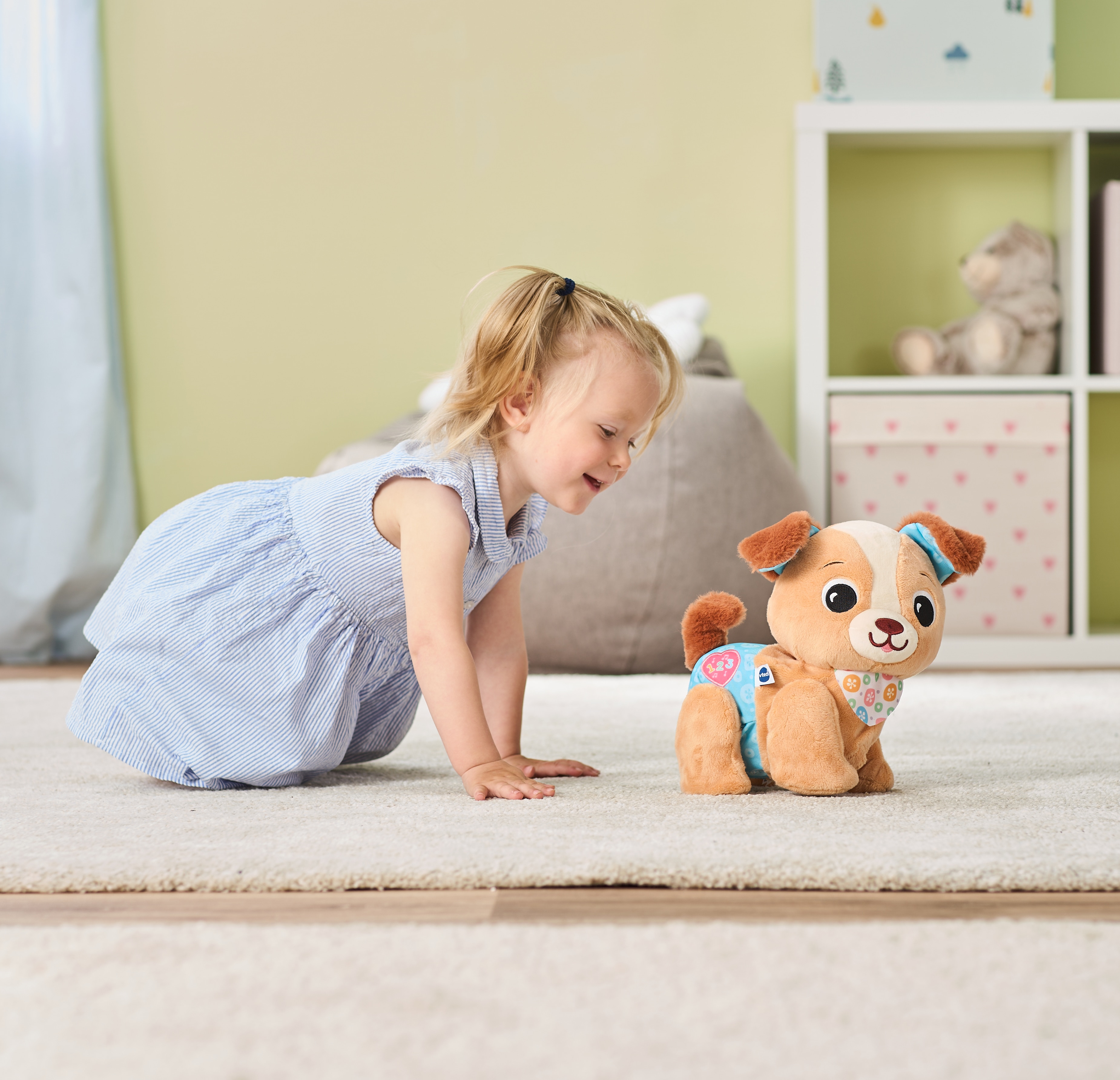 Peluche interactivo baby mascota cachorrito pasitos Vtech 4