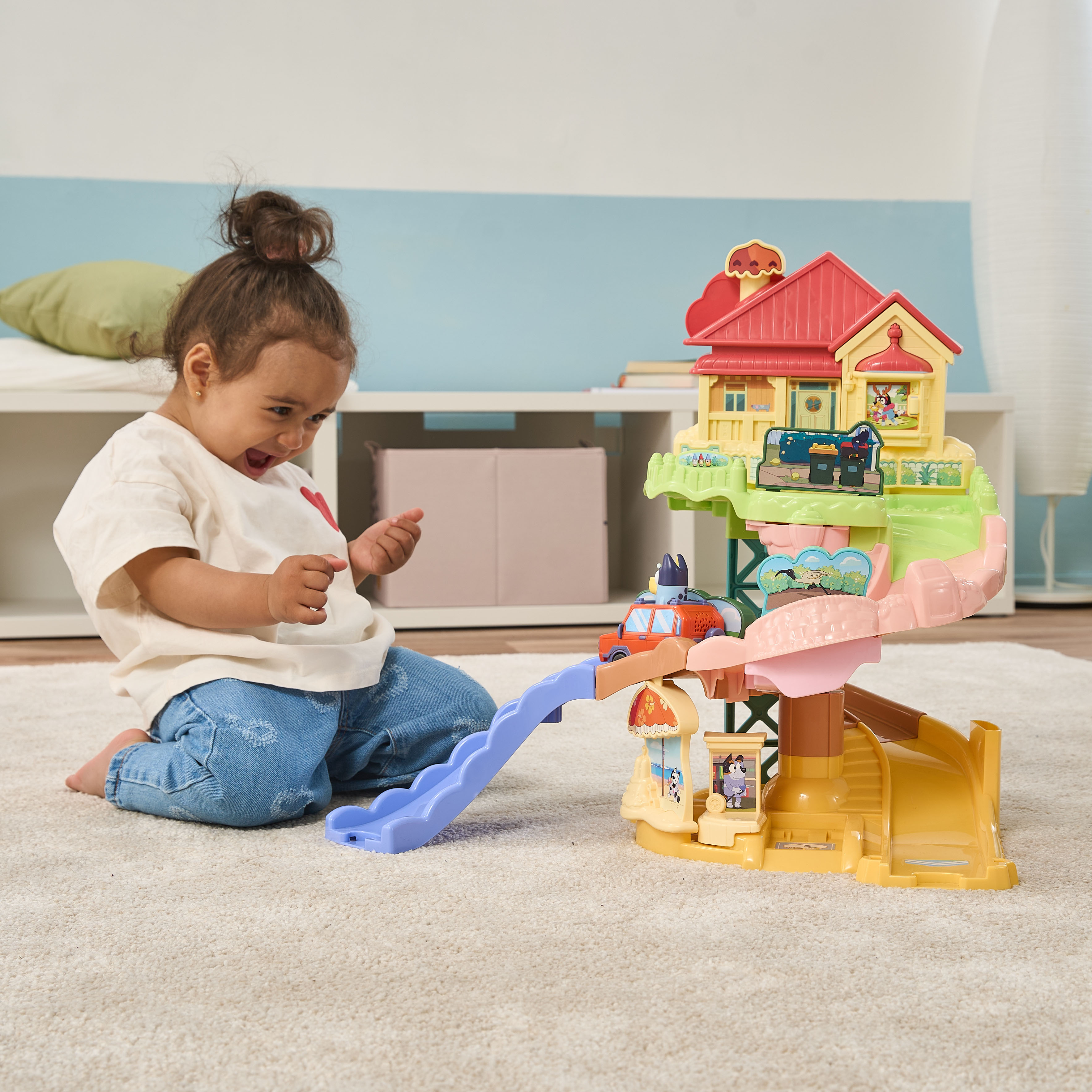 Casa familiar Bluey y coche familiar Vtech 7