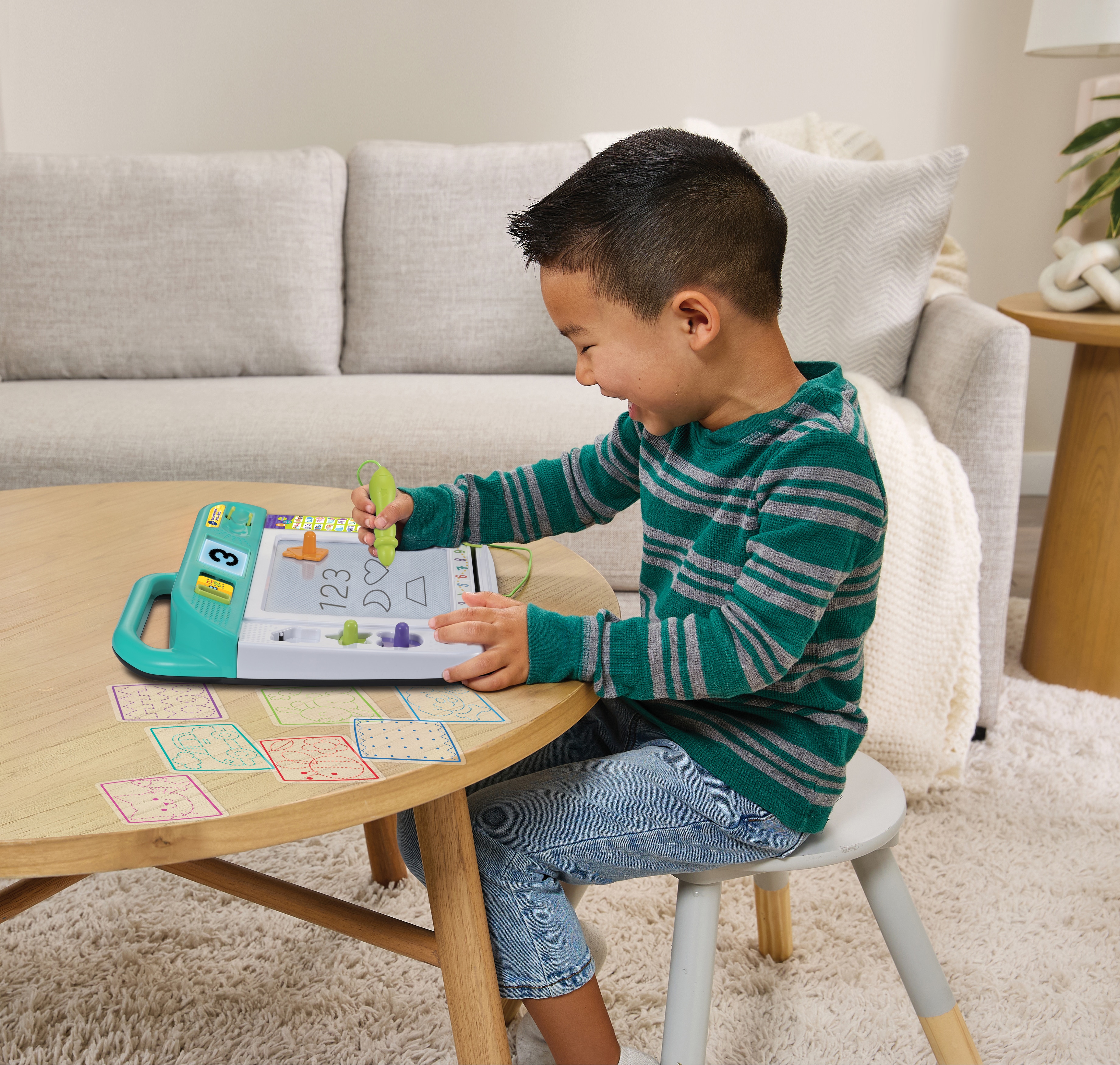 Pizarra artística digital trazos y dibujos Vtech 4