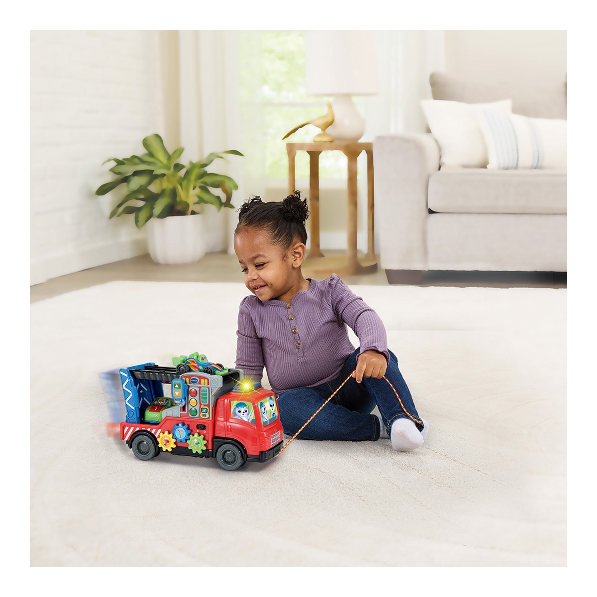 Trailer portacoches interactivo de con diferentes actividades y formas de juego Vtech 4