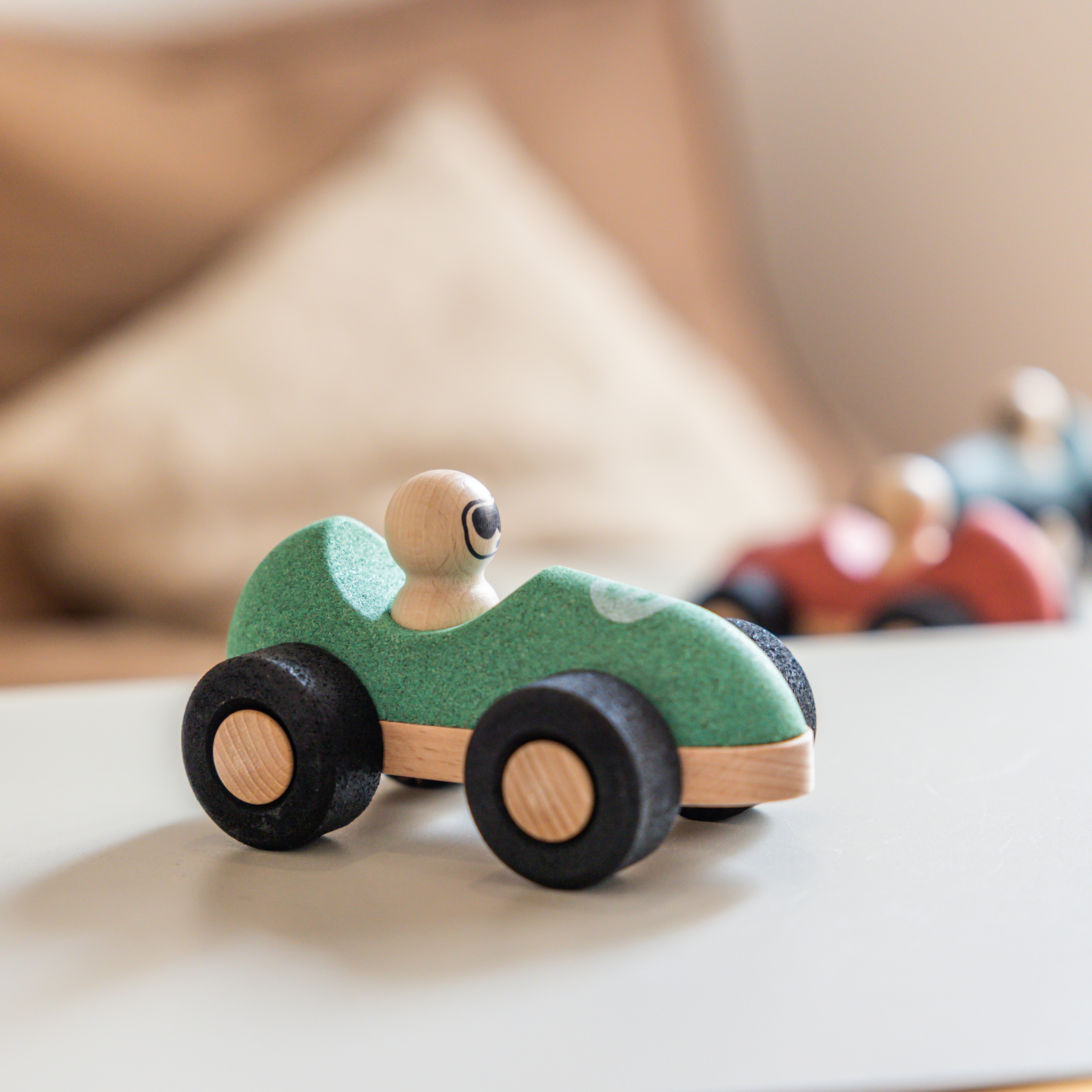 Coche de carreras E-cork verde Korko 4