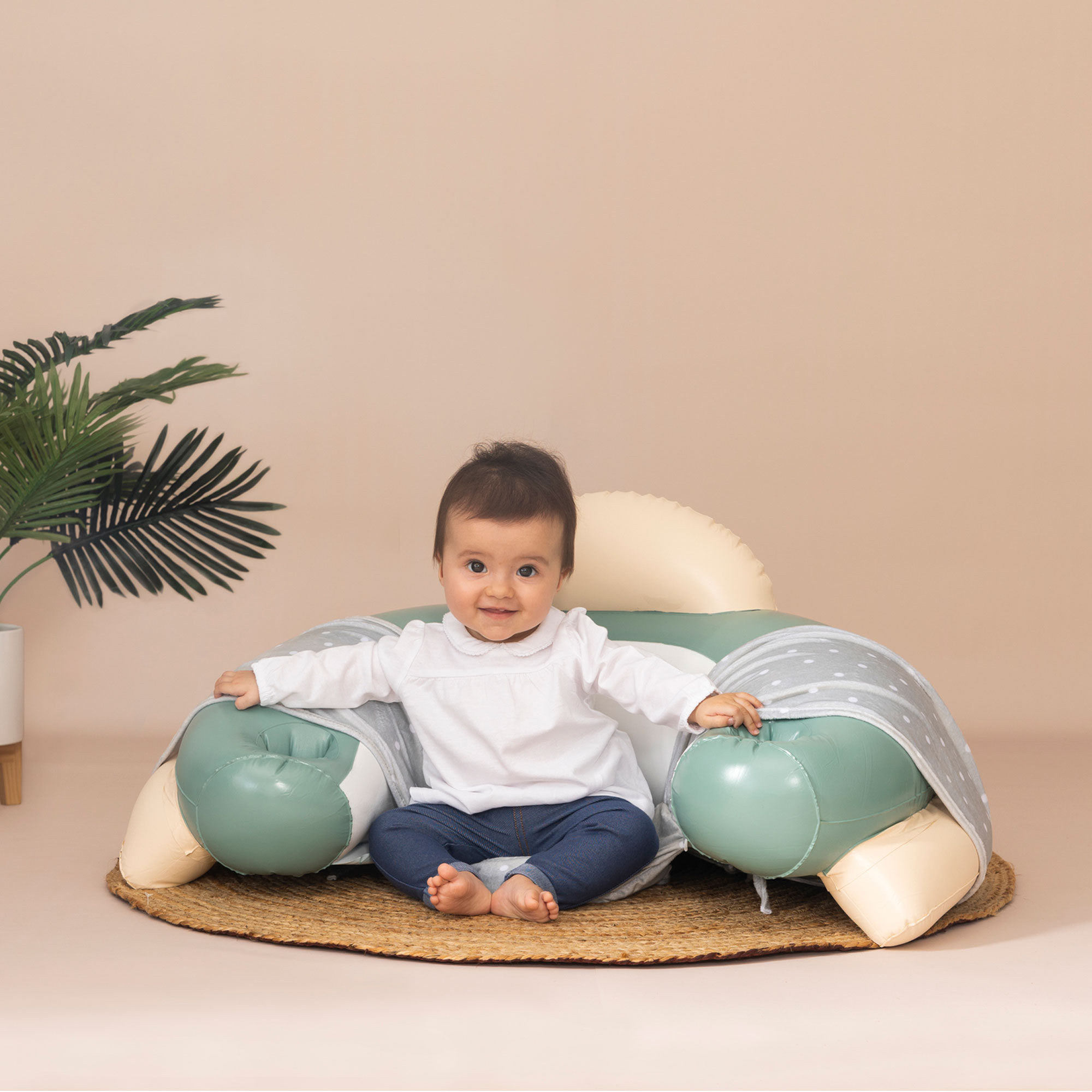 Mesa de actividades con asiento para bebé Little Smoby 11