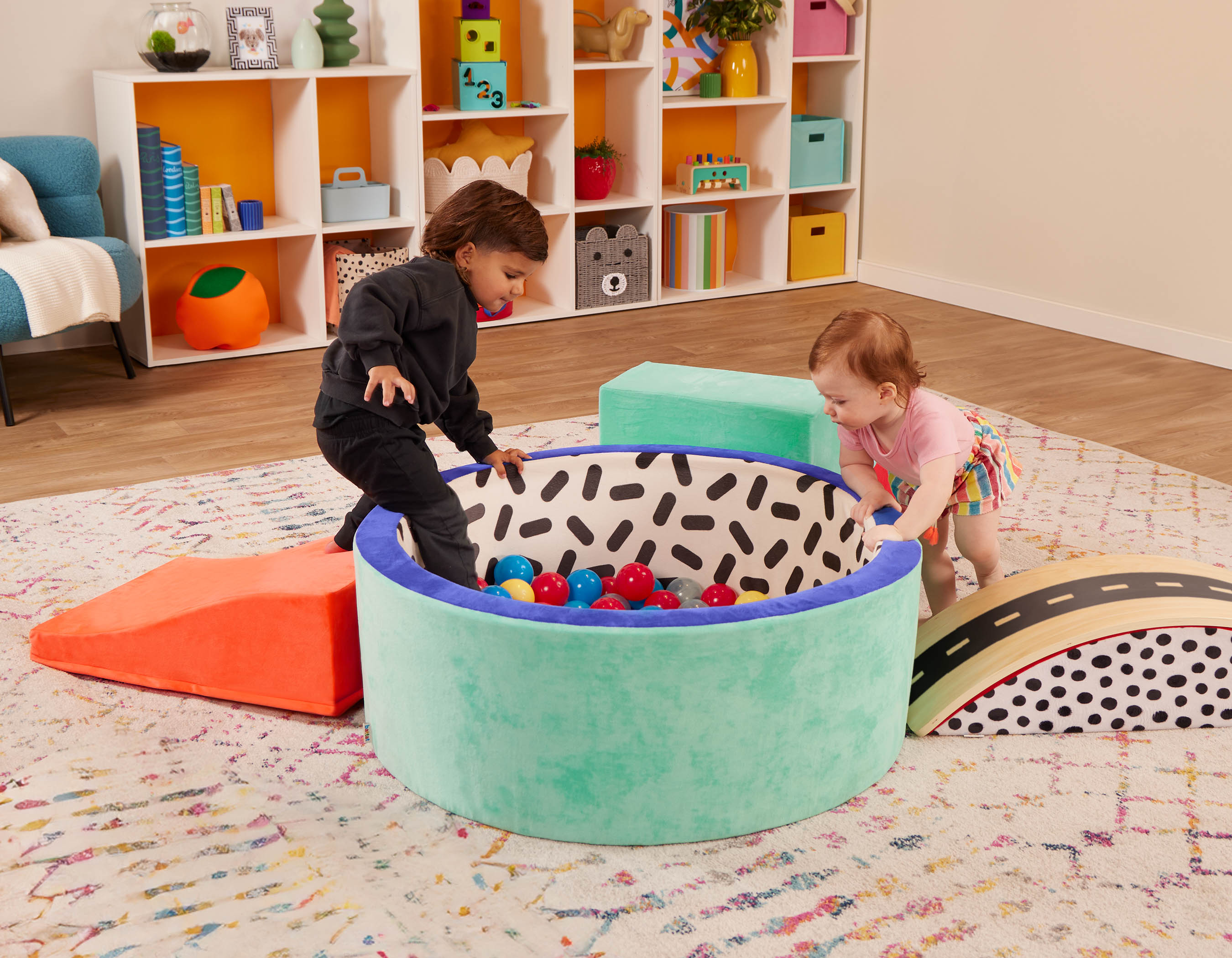 Piscina de espuma con bolas Battat 4