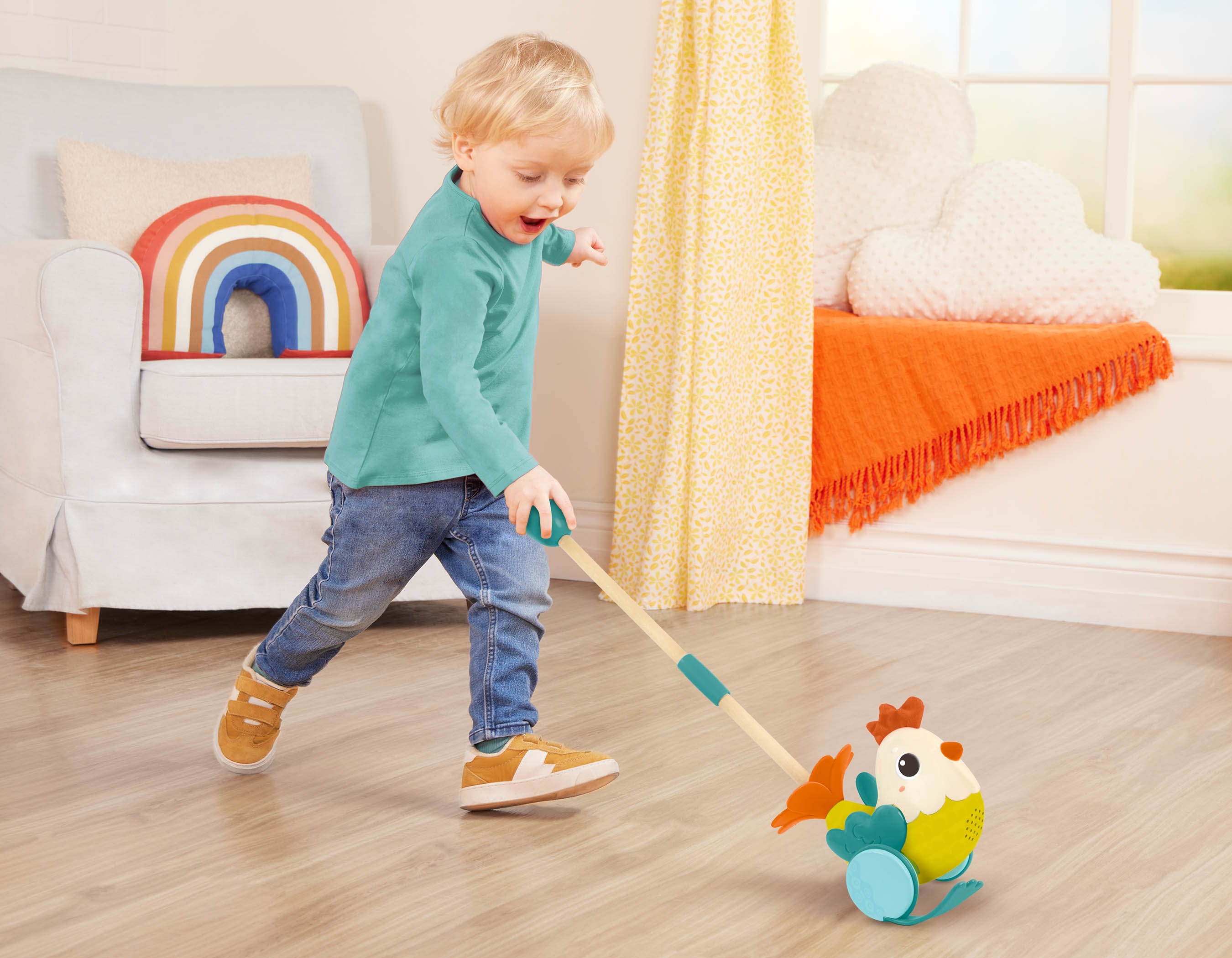 Gallina con palo madera para empujar B Toys 3