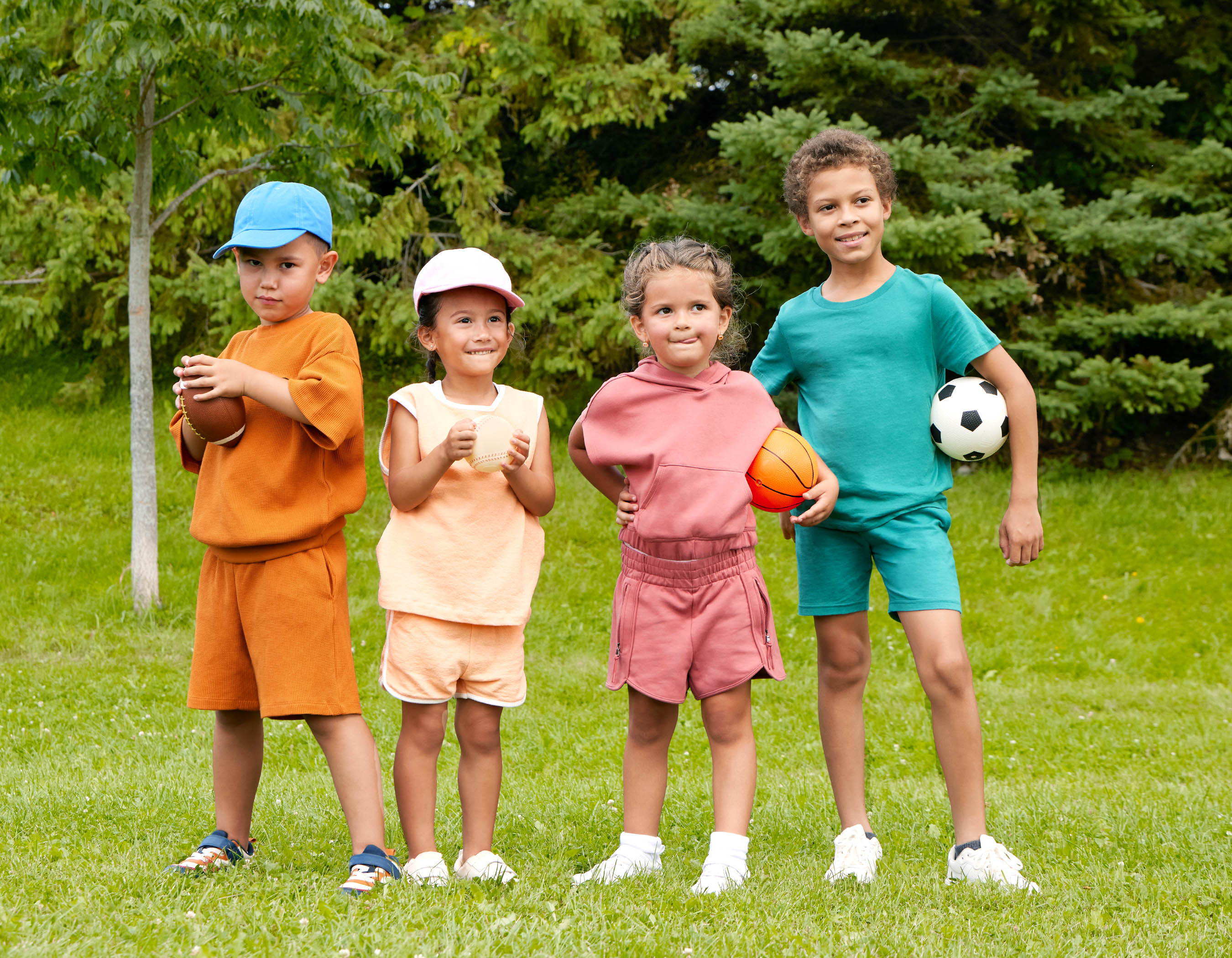 Juego de 4 pelotas (futbol, baloncesto, rugby y beisbol) B Toys 6