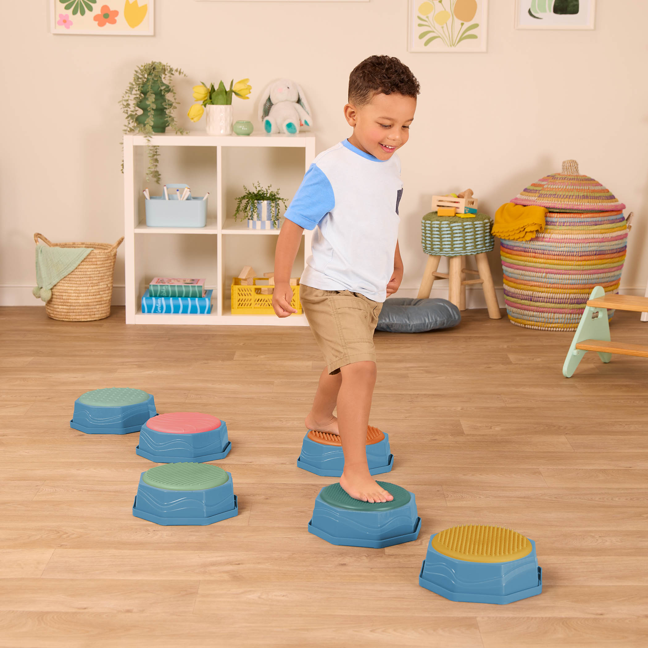 Juego de piedras sensoriales de equilibrio B toys 10