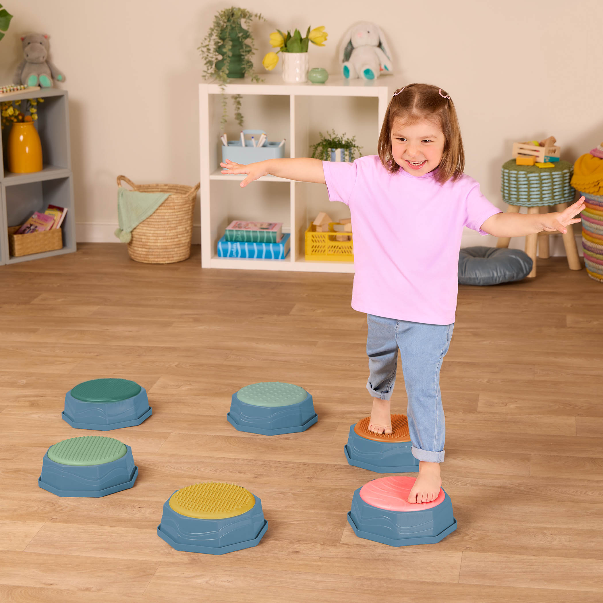 Juego de piedras sensoriales de equilibrio B toys 12