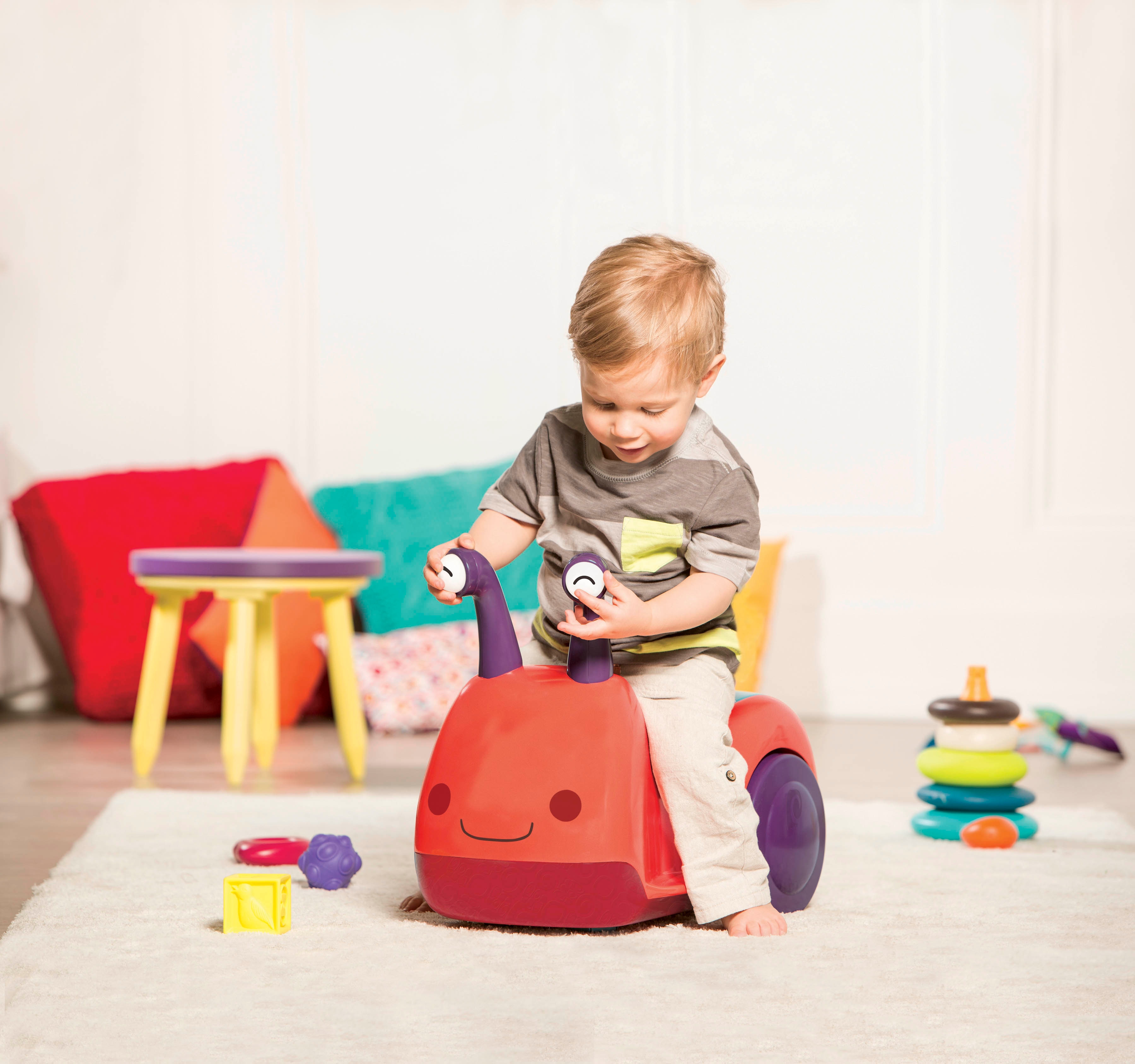 Correpasillos caracol con luces y sonido B toys 4