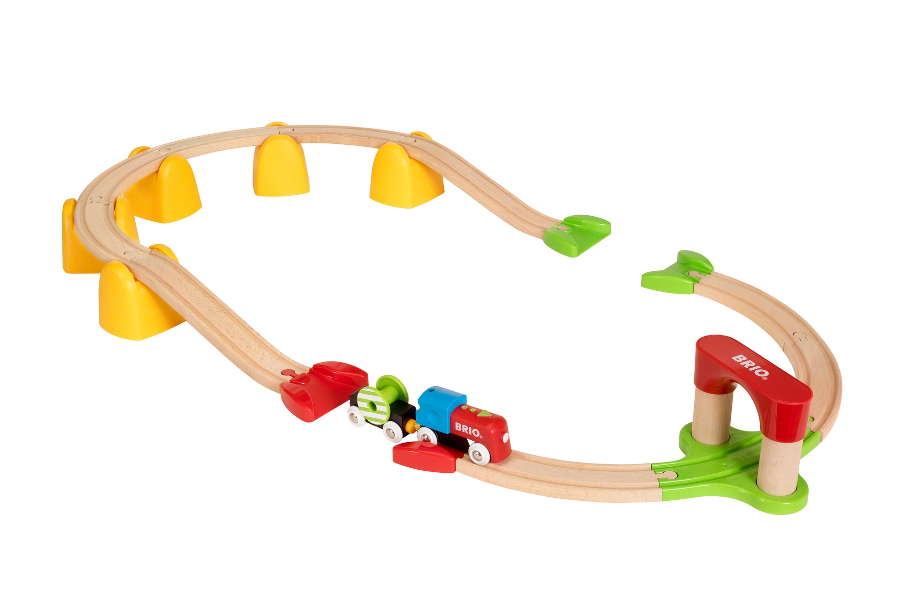Mi primer circuito de tren con tren a pilas Brio 4