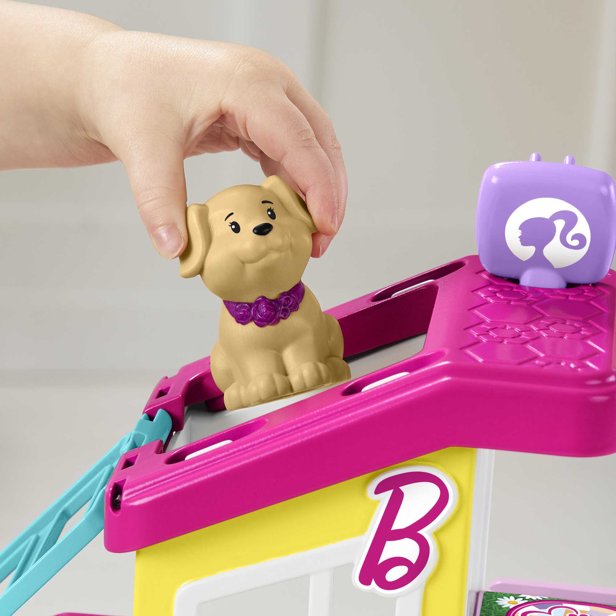 Little People Set de juego con figura y animales Barbie Spa de mascotas Fisher-Price 6