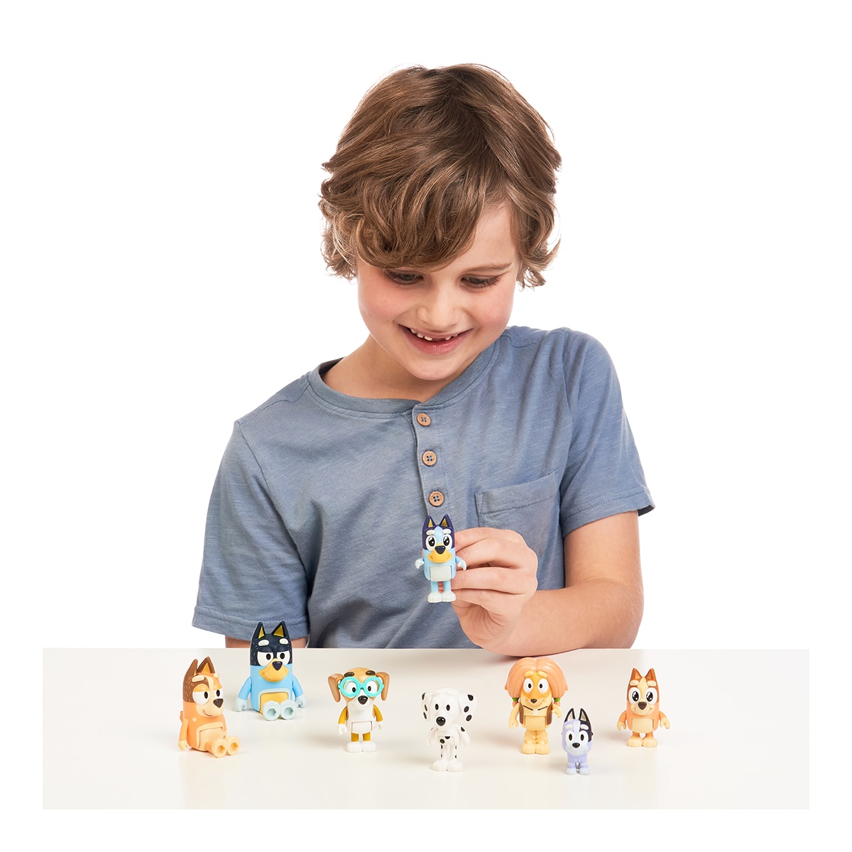 Pack de 8 figuras de la Familia y amigos Bluey Moose 6