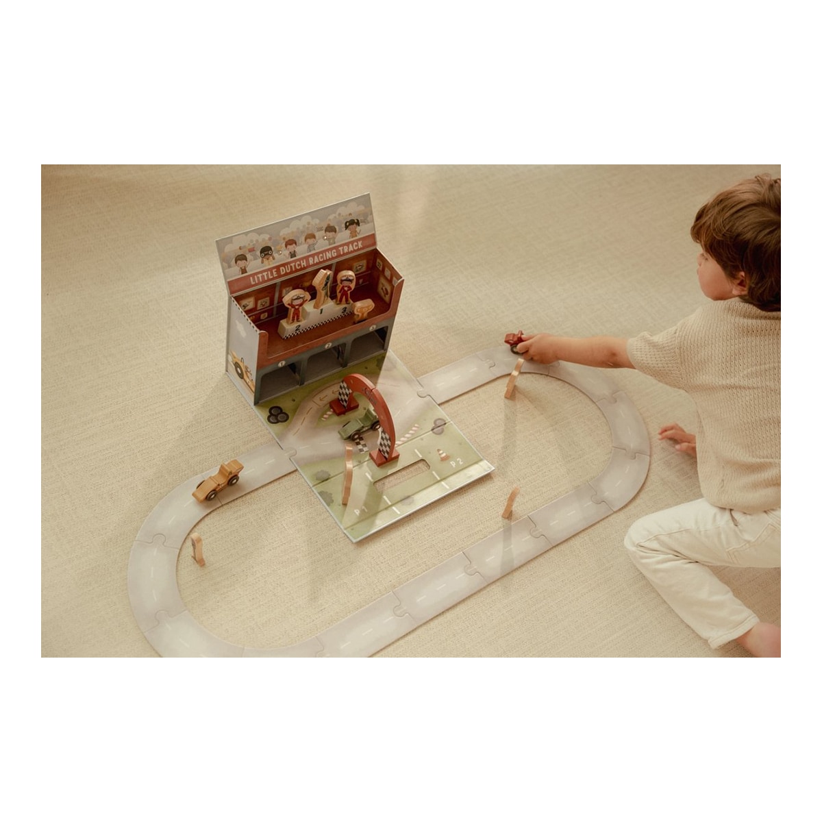 Caja de juego con pista carreras FSC Little Duch 6