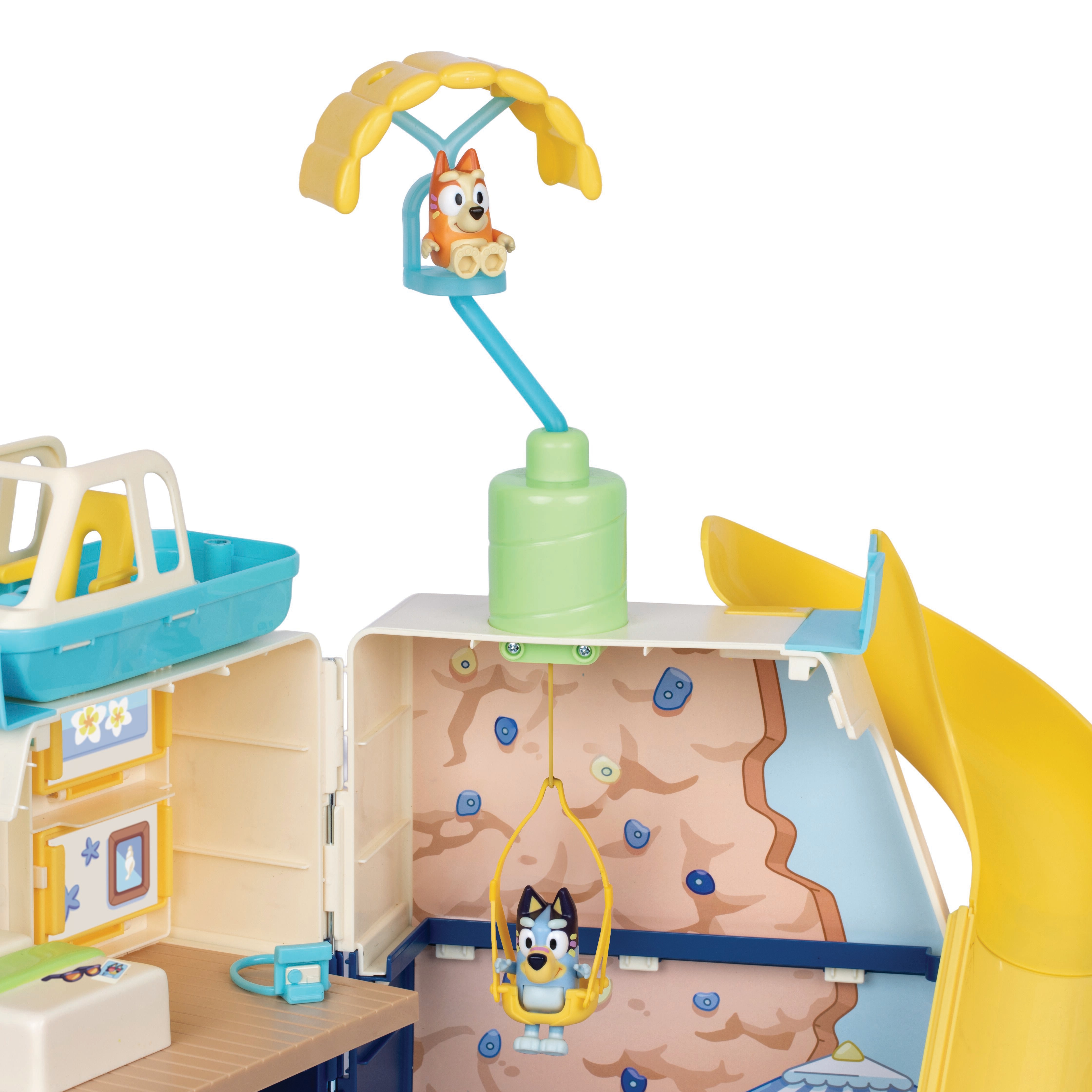 Playset Barco de Crucero con 6 zonas de juego y más de 10 accesorios Bluey 4