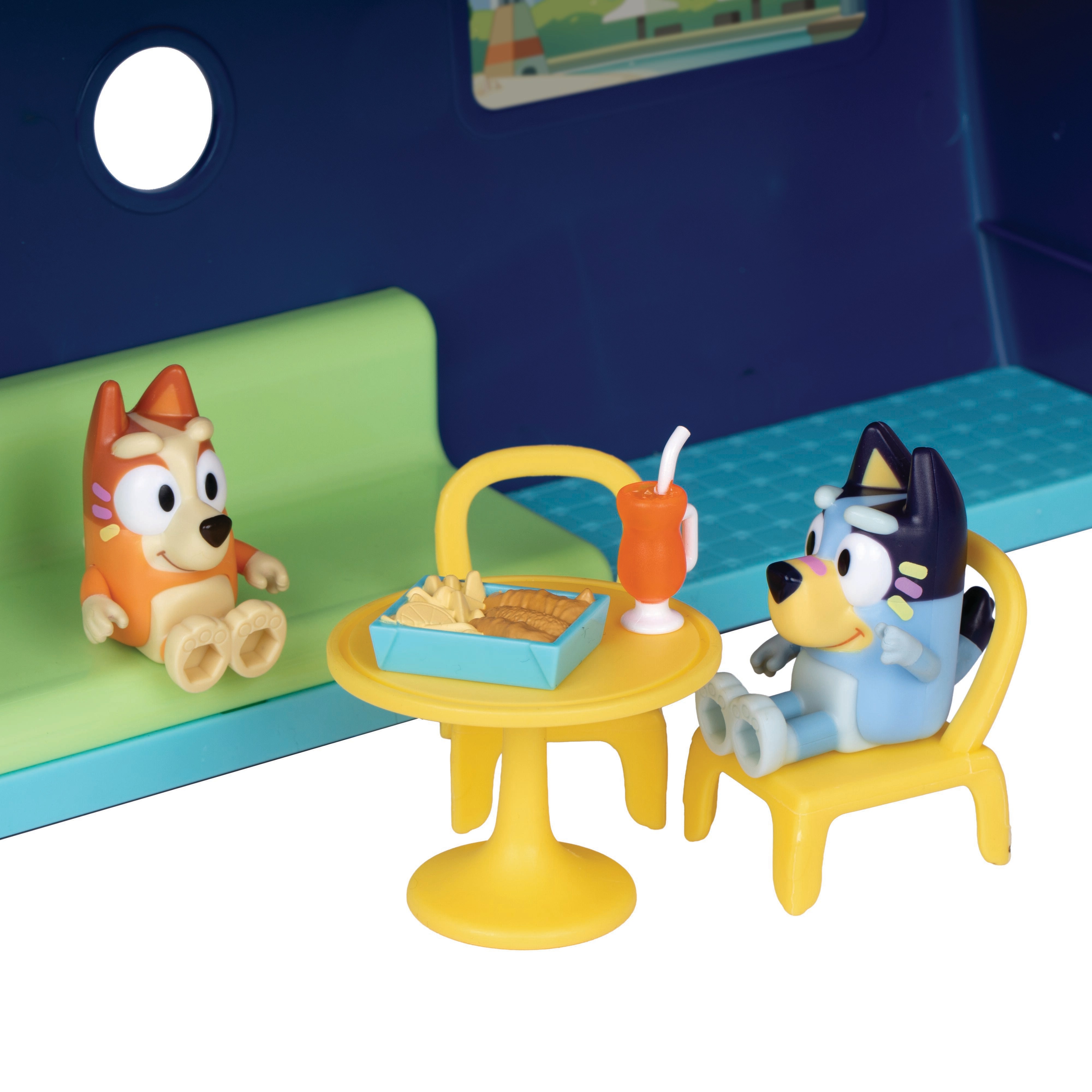 Playset Barco de Crucero con 6 zonas de juego y más de 10 accesorios Bluey 7