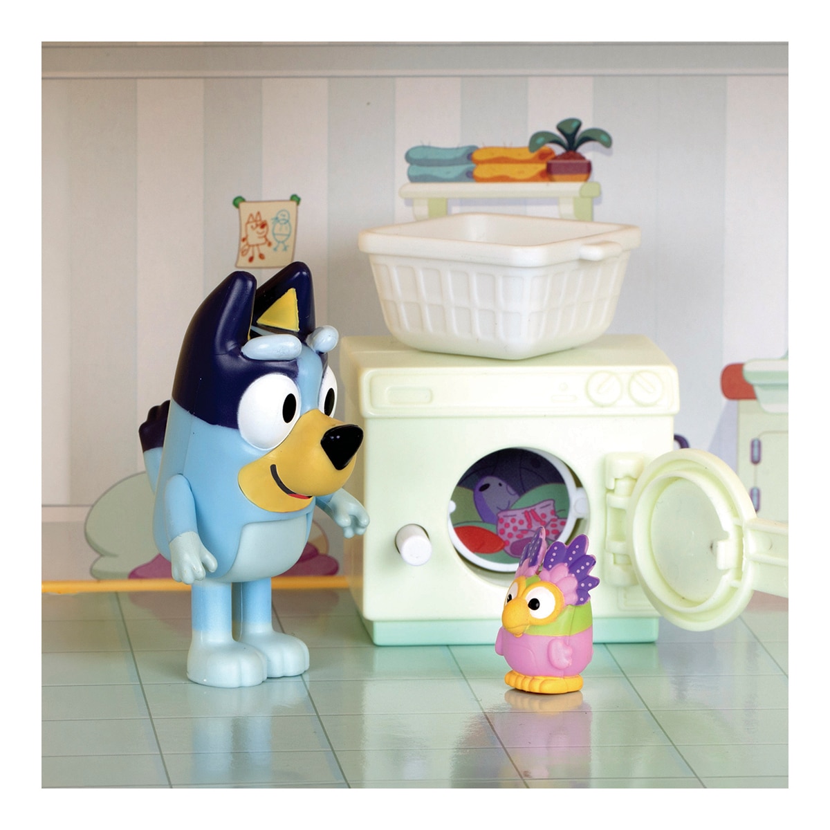 Playset Mega Casa de Bluey 12 áreas de juego, 4 nuevas habitaciones, con luces y sonidos. Incluye 4 figuras y accesorios exclusivos Bluey 4