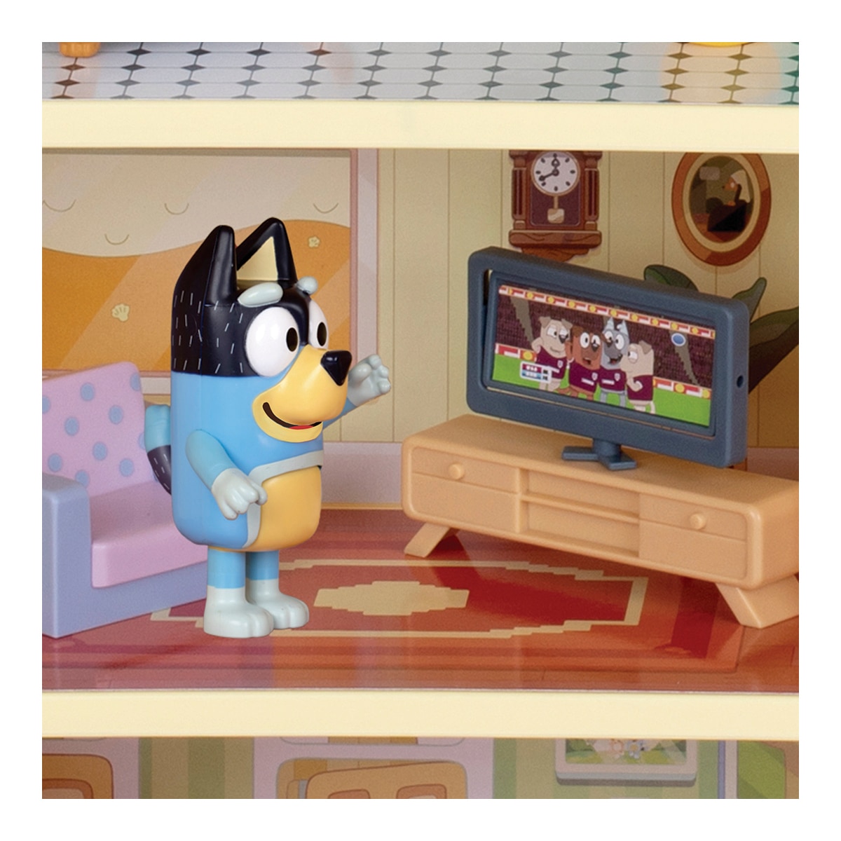 Playset Mega Casa de Bluey 12 áreas de juego, 4 nuevas habitaciones, con luces y sonidos. Incluye 4 figuras y accesorios exclusivos Bluey 6