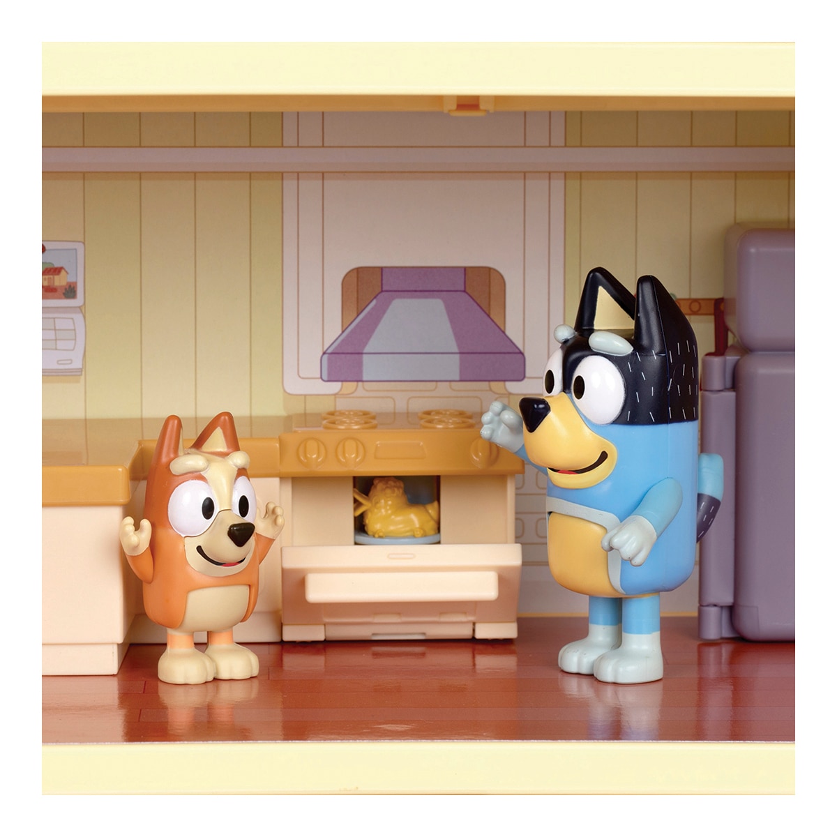 Playset Mega Casa de Bluey 12 áreas de juego, 4 nuevas habitaciones, con luces y sonidos. Incluye 4 figuras y accesorios exclusivos Bluey 8