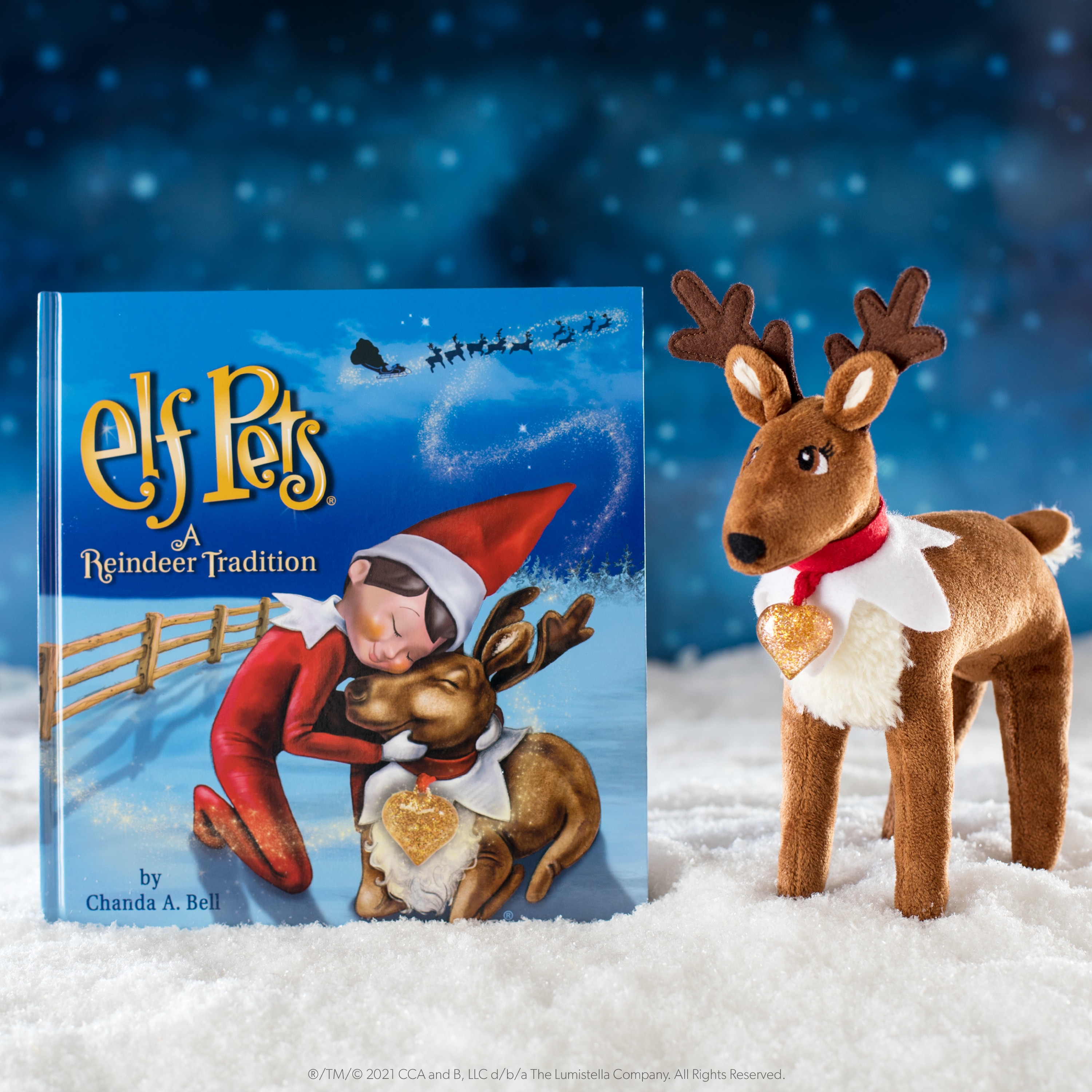 The elf on the shelf: Elf pets, cuento y peluche reno 5