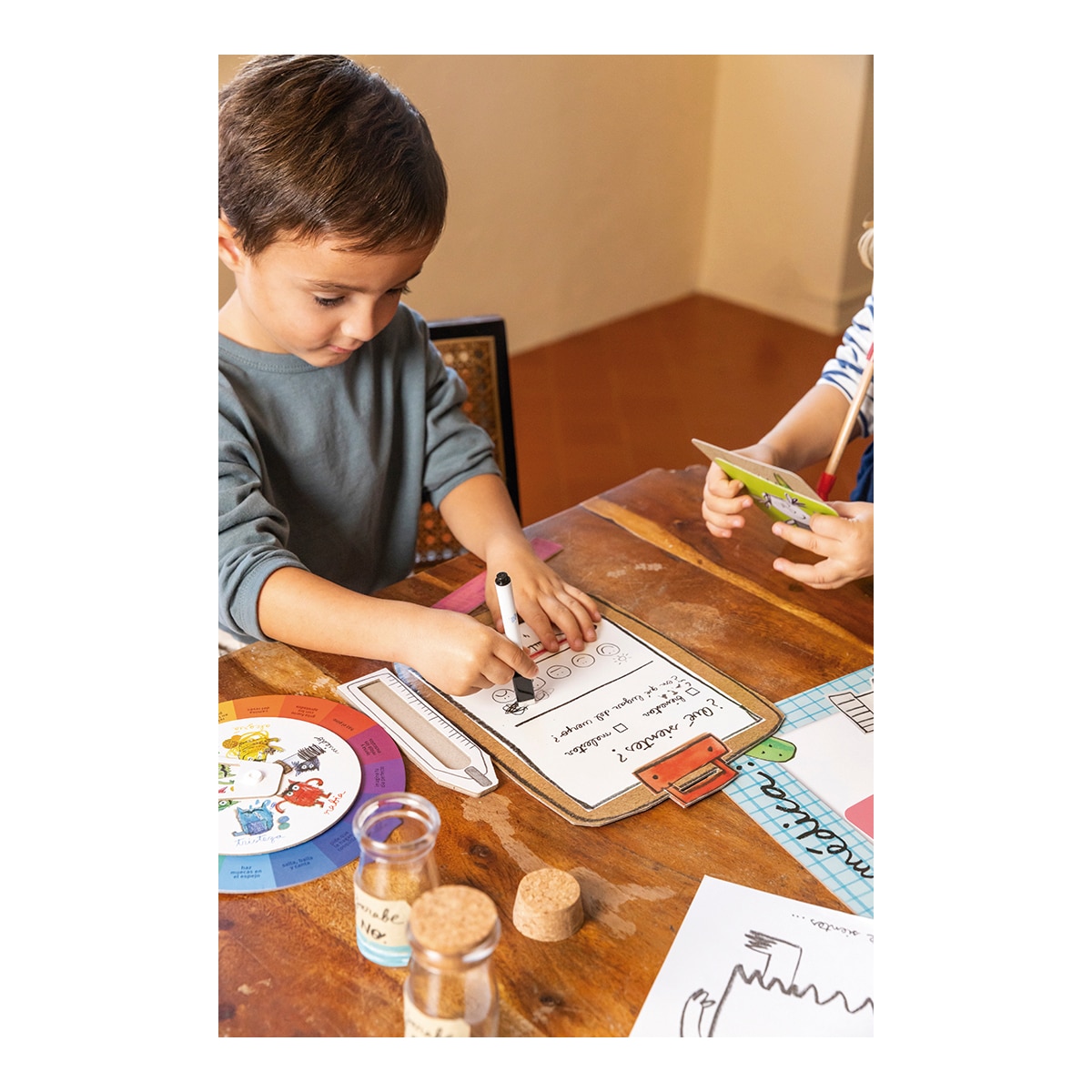 Juego educativo Doctor de las emociones El Monstruo de Colores Diset 8