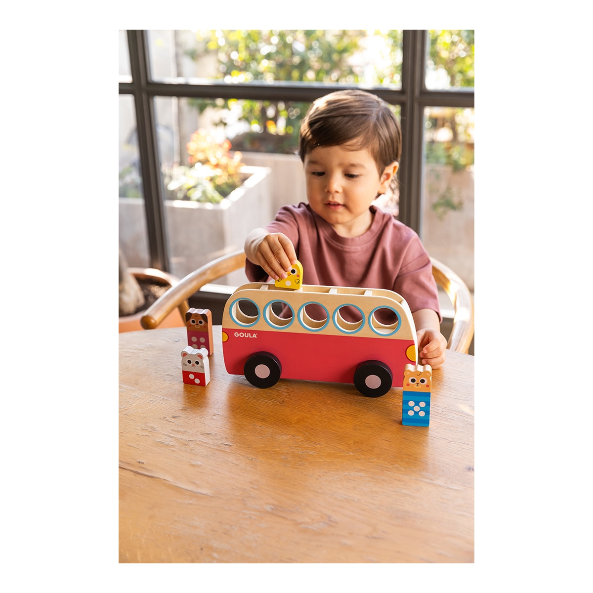 Juguete infantil Autobús Aprende los números 1 a 5 Autocorrectivo Goula Diset 4