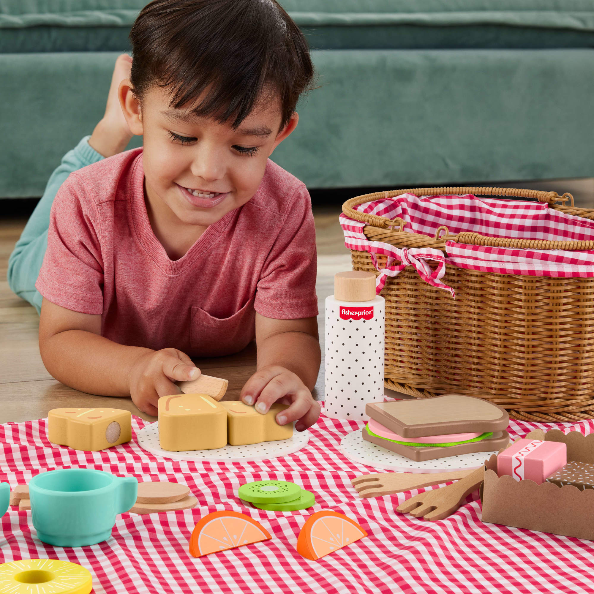 Juego de cesta de pícnic de madera con comida Fisher-Price 2