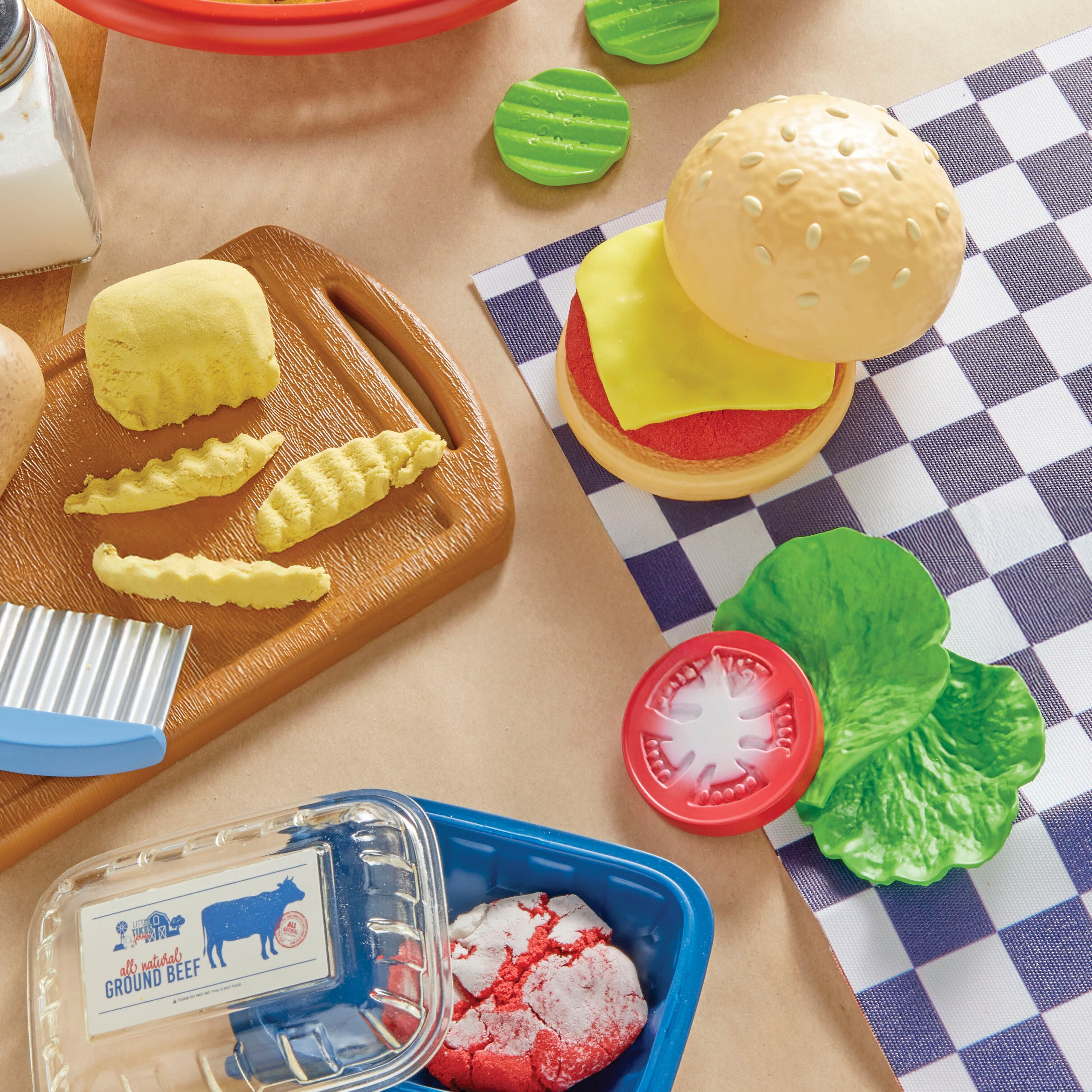 Juego de cocina Cheeseburger and Fries Kit Playset Creative Chefs 5