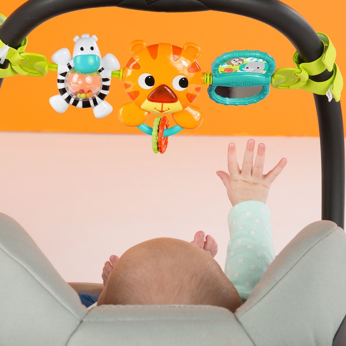 Soporte de juguetes portátil Take Along Carrier Toy Bar Bright Stars 5