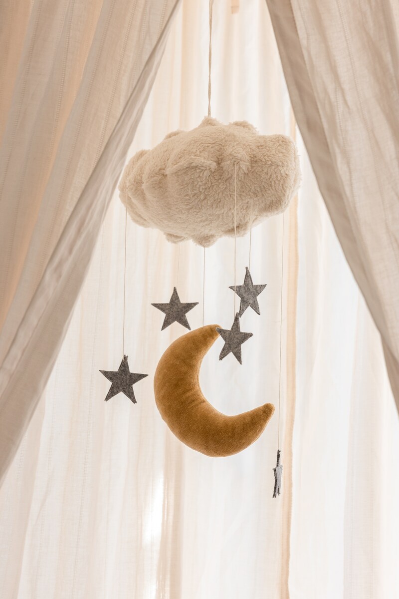 Movil luna y estrellas Sebra 2