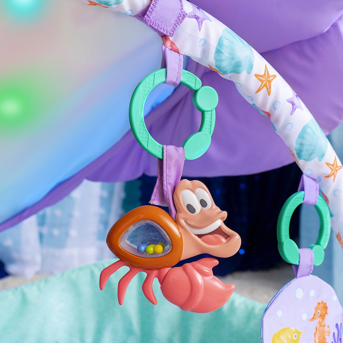 LA PEQUEÑA SIRENA Twinkle Trove Luces y música Gimnasio de actividades 24