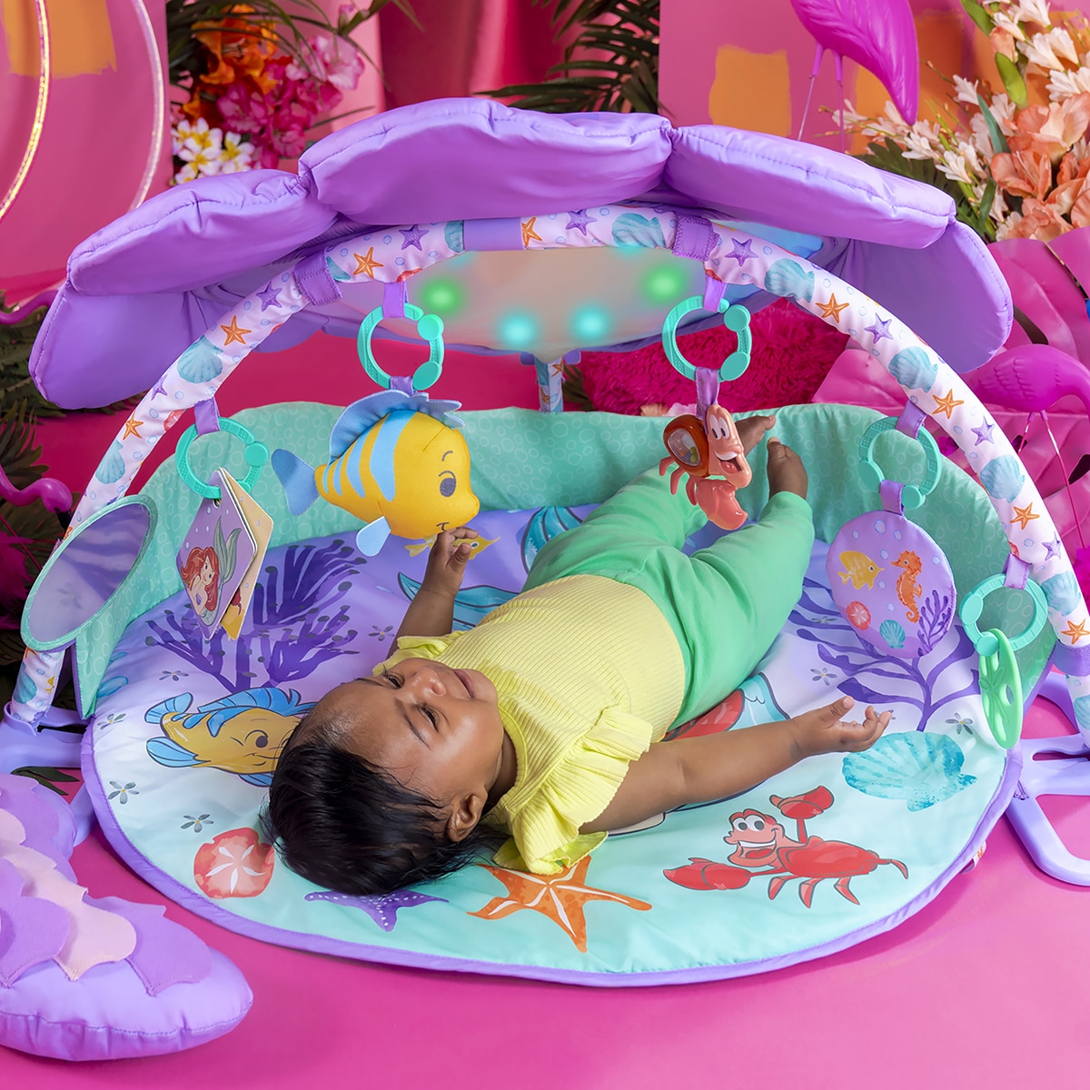 LA PEQUEÑA SIRENA Twinkle Trove Luces y música Gimnasio de actividades 26