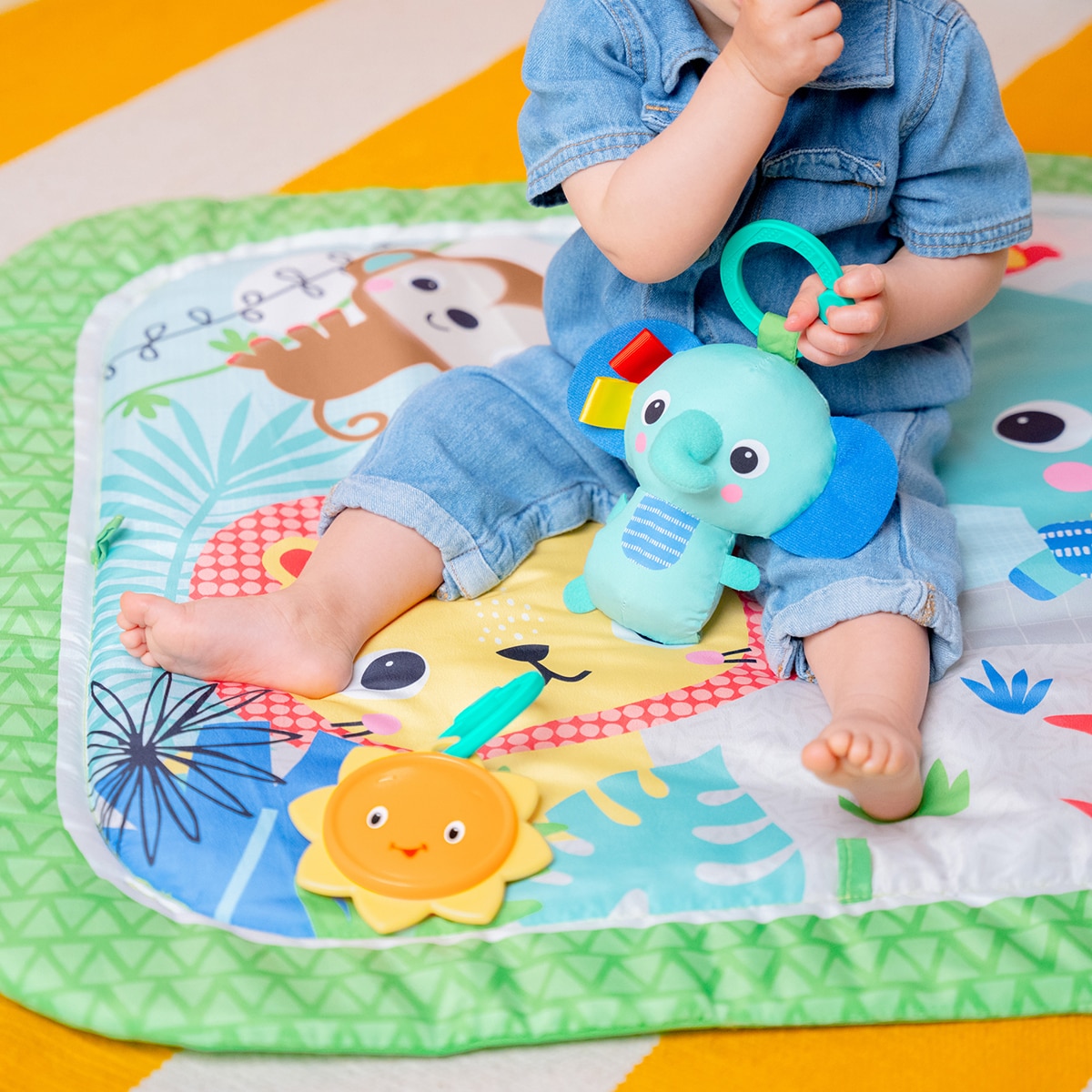 Gimnasio para bebés Activity Gym plegable Wild Wiggles Bright Starts 12