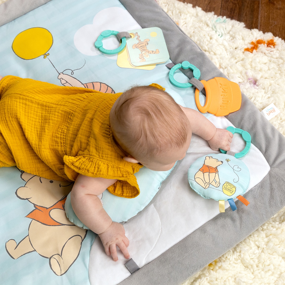 Gimnasio de actividades Winnie the Pooh Once Upon a Tummy Time Bright Starts 8