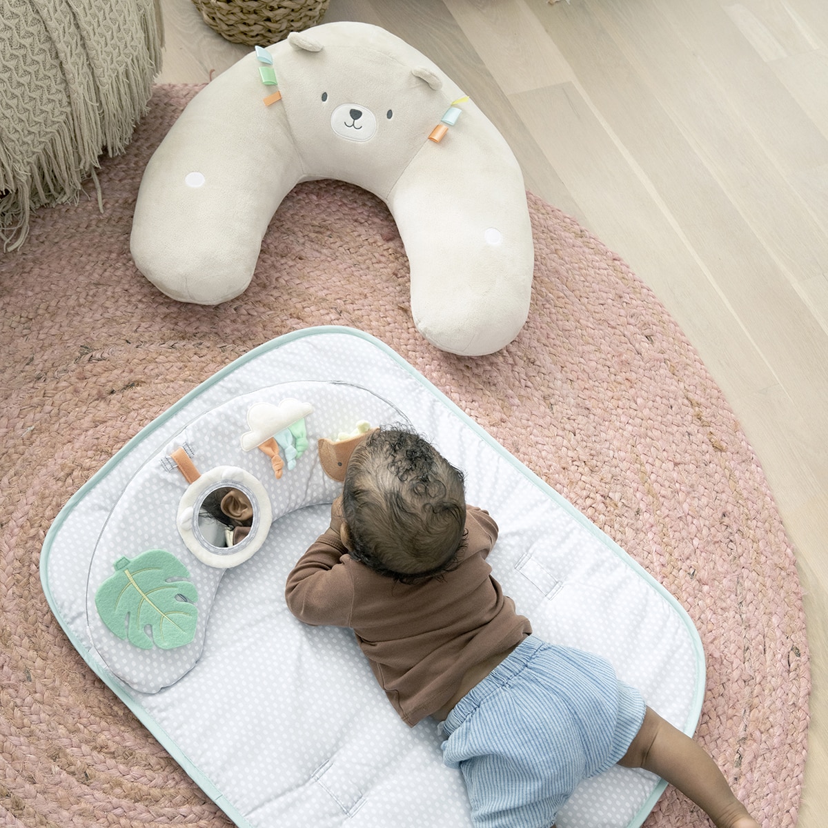 Alfombra de actividades Cozy Prop Ingenuity 9