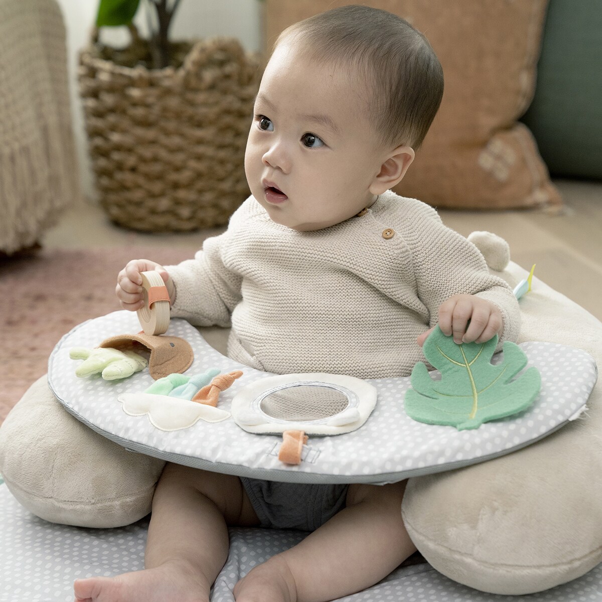 Alfombra de actividades Cozy Prop Ingenuity 13