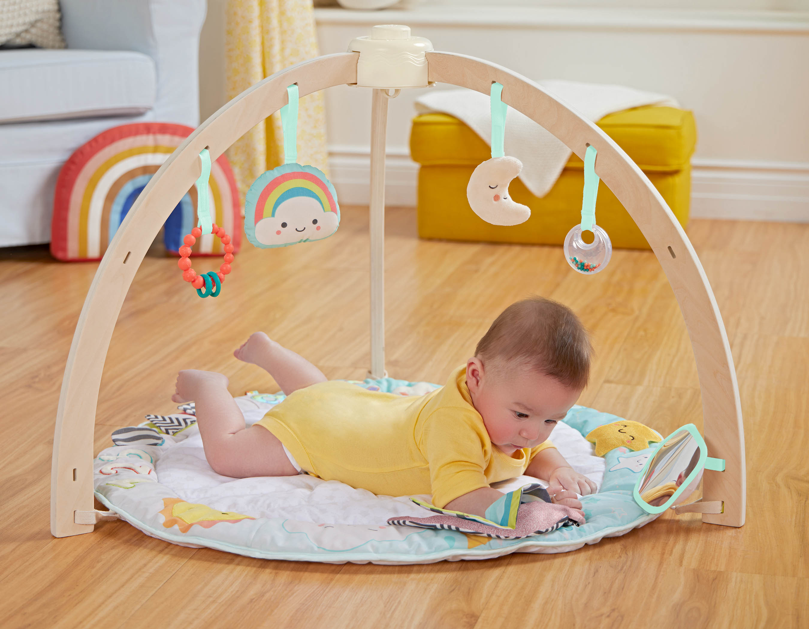 Gimansio de madera para bebés B. Toys 3